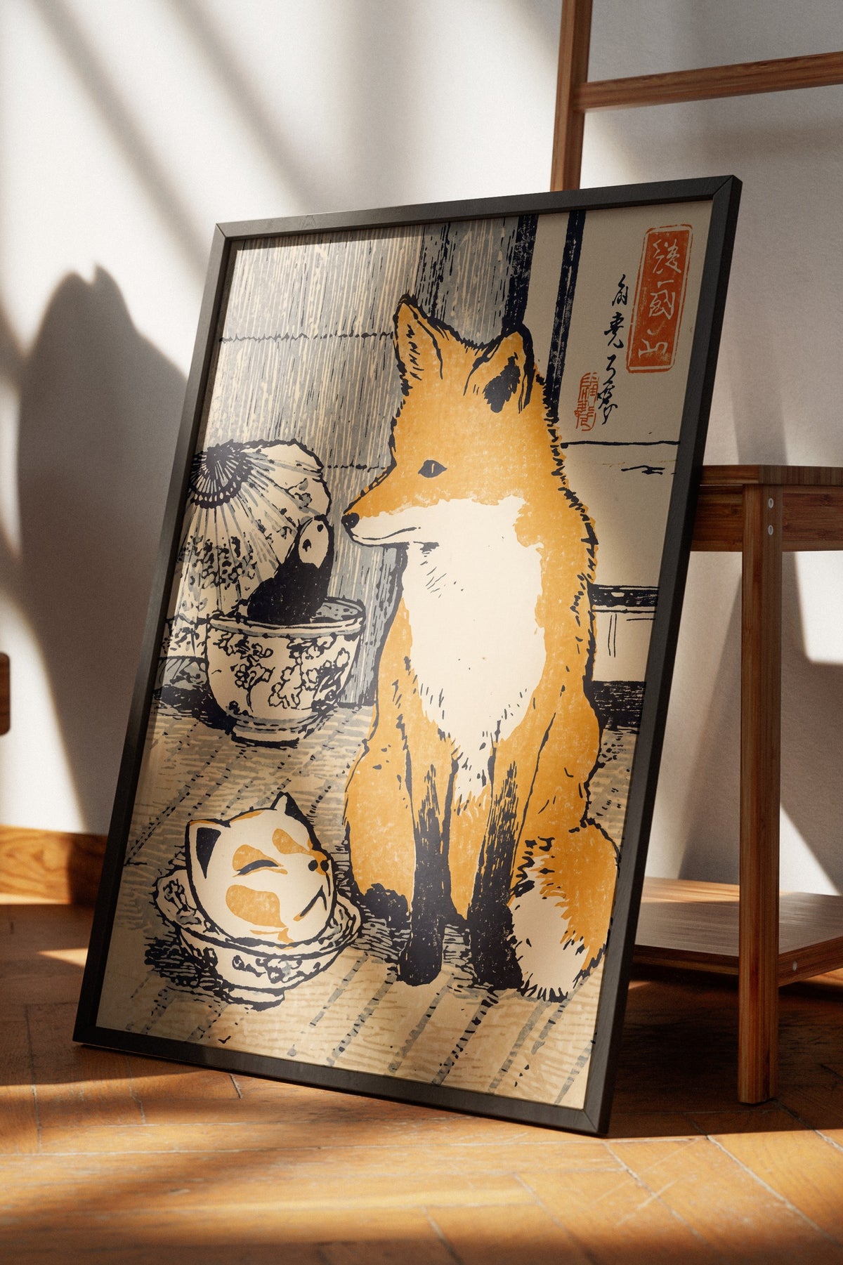 Tilki ve Panda Bebek Figürü Poster – Siyah Çerçeveli Tablo