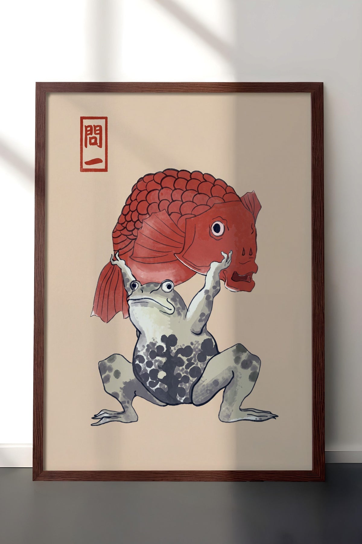 Kurbağa ve Japon Balığı Poster – Kahverengi Çerçeveli Tablo