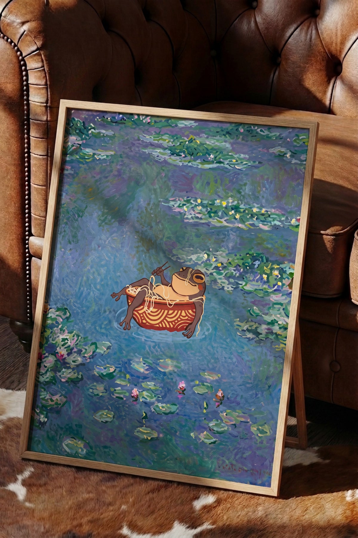 Nilüferli Gölette Erişte Keyfi Yapan Kurbağa Poster – Ahşap Çerçeveli Tablo