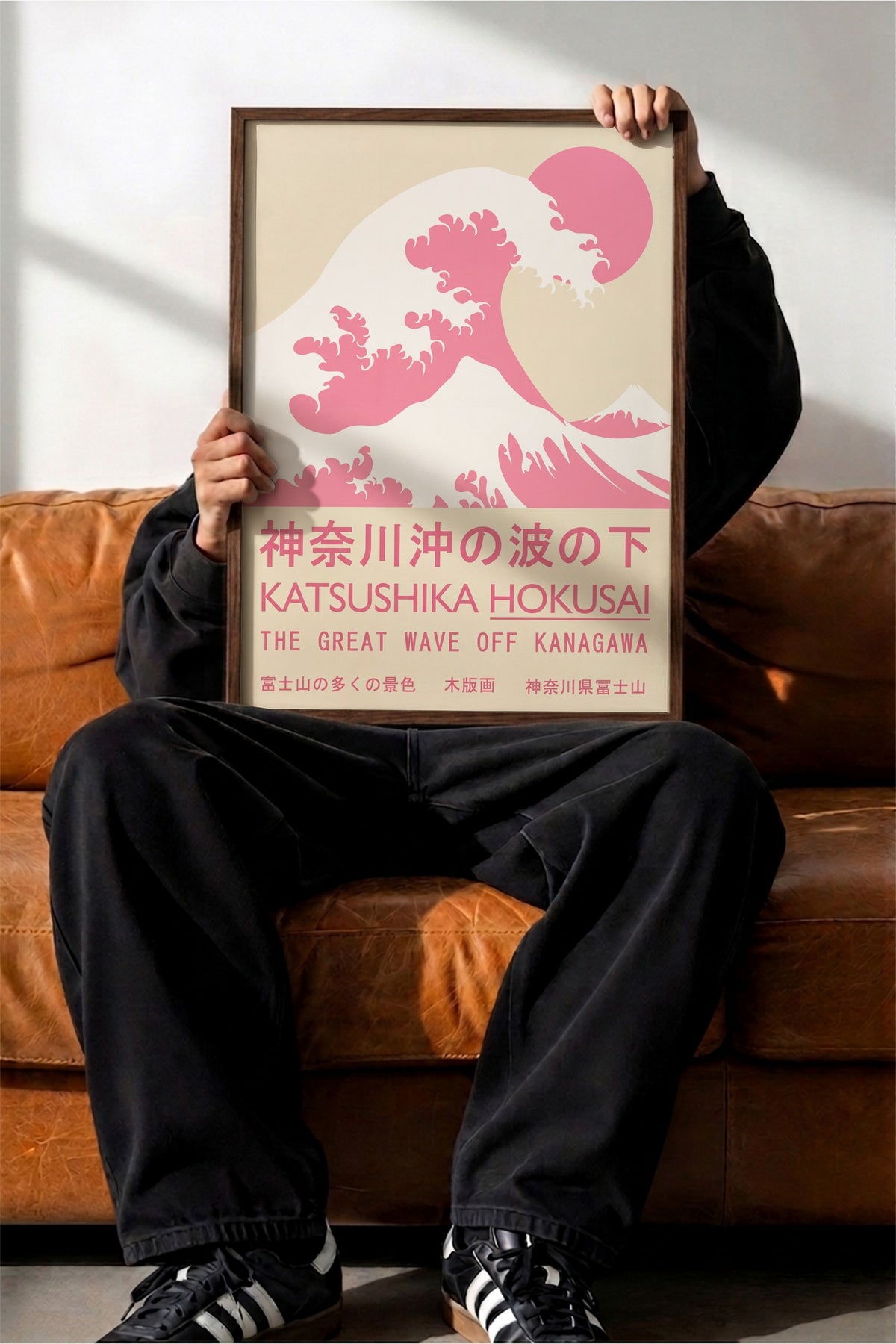 Büyük Dalga Pembe Yorumu Poster – Kahverengi Çerçeveli Tablo