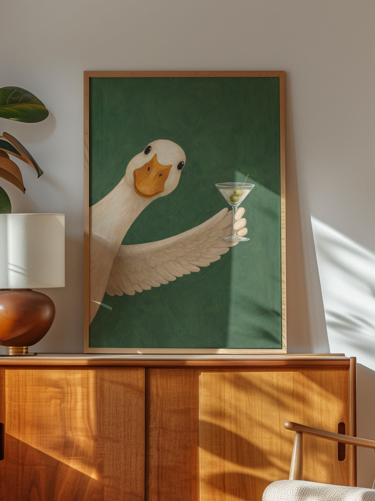 Martini Kadehli Şık Ördek Poster – Ahşap Çerçeveli Tablo