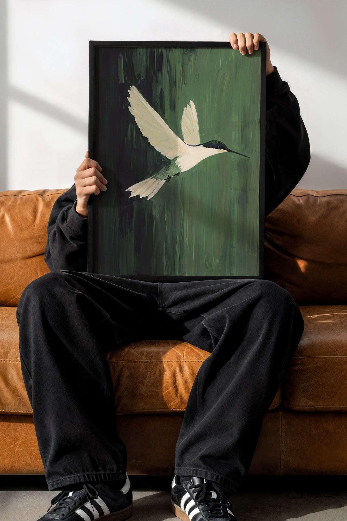Uçan Kolibri Poster – Siyah Çerçeveli Tablo