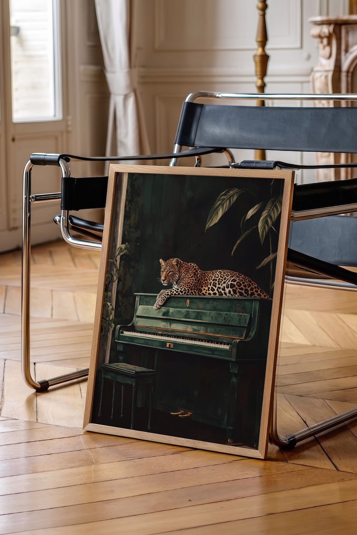 Piyanoda Uzanan Leopar Poster – Ahşap Çerçeveli Tablo