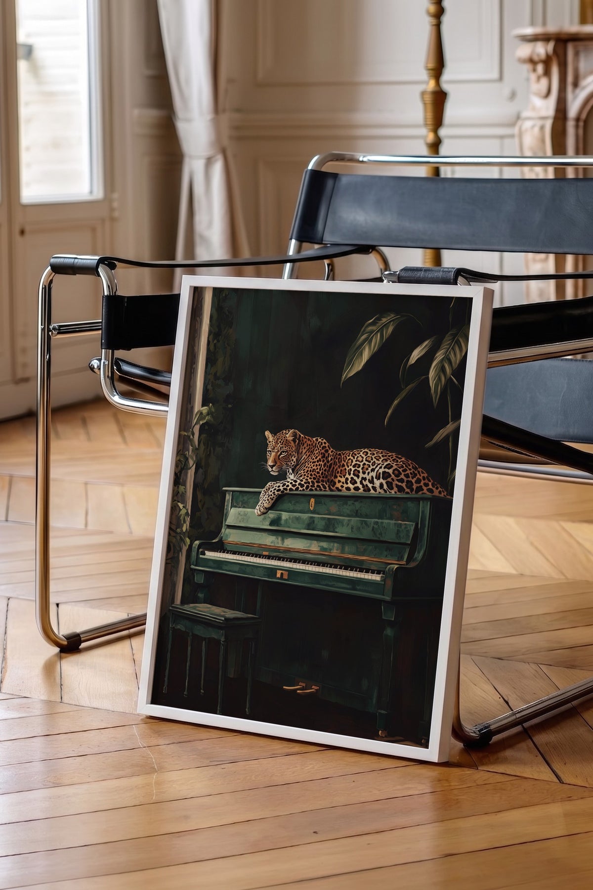 Piyanoda Uzanan Leopar Poster – Beyaz Çerçeveli Tablo