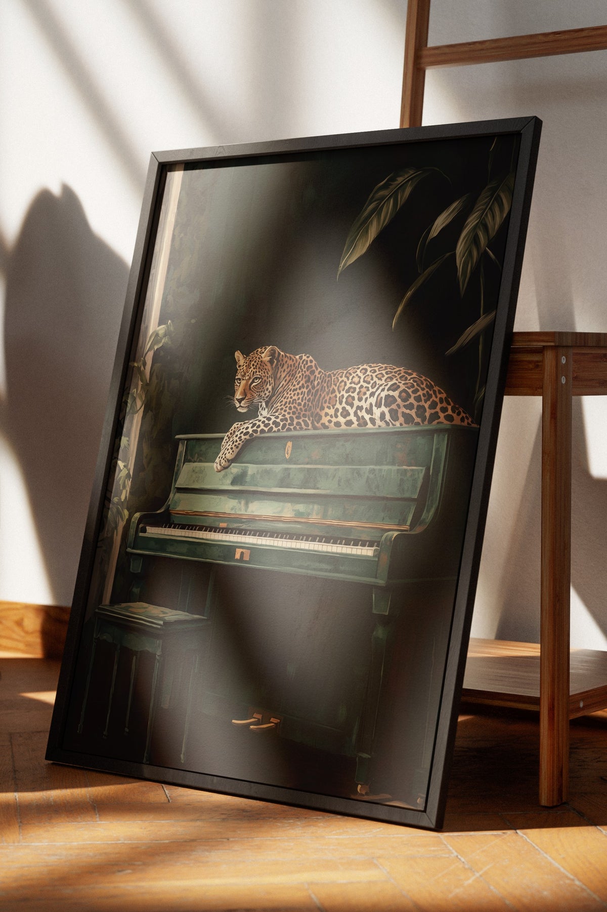 Piyanoda Uzanan Leopar Poster – Siyah Çerçeveli Tablo
