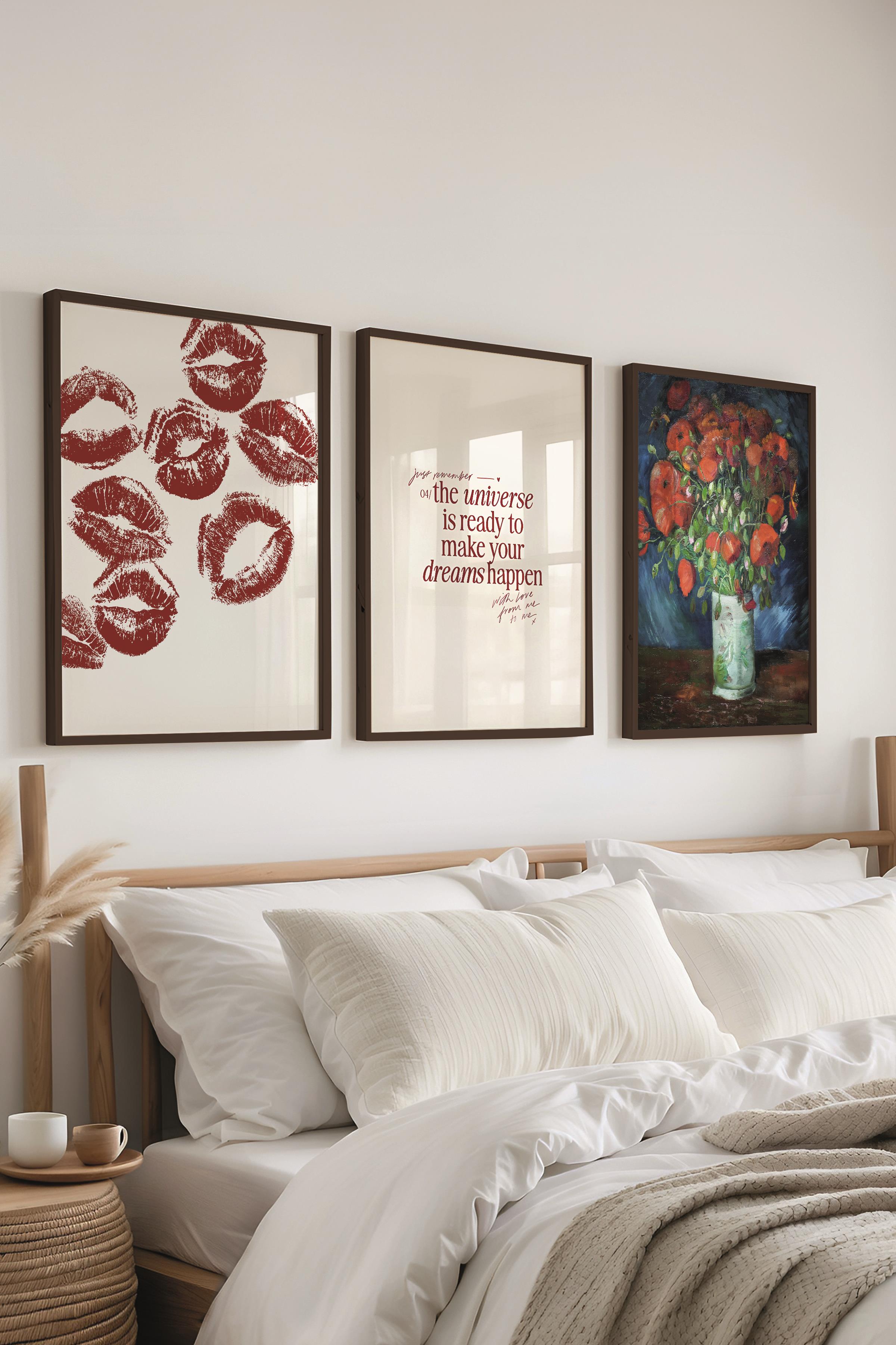 Kırmızı Vintage Tablo Seti, 3 Adet Siyah Çerçeve ve Poster - Salon, Mutfak, Yatak Odası Duvar Dekor