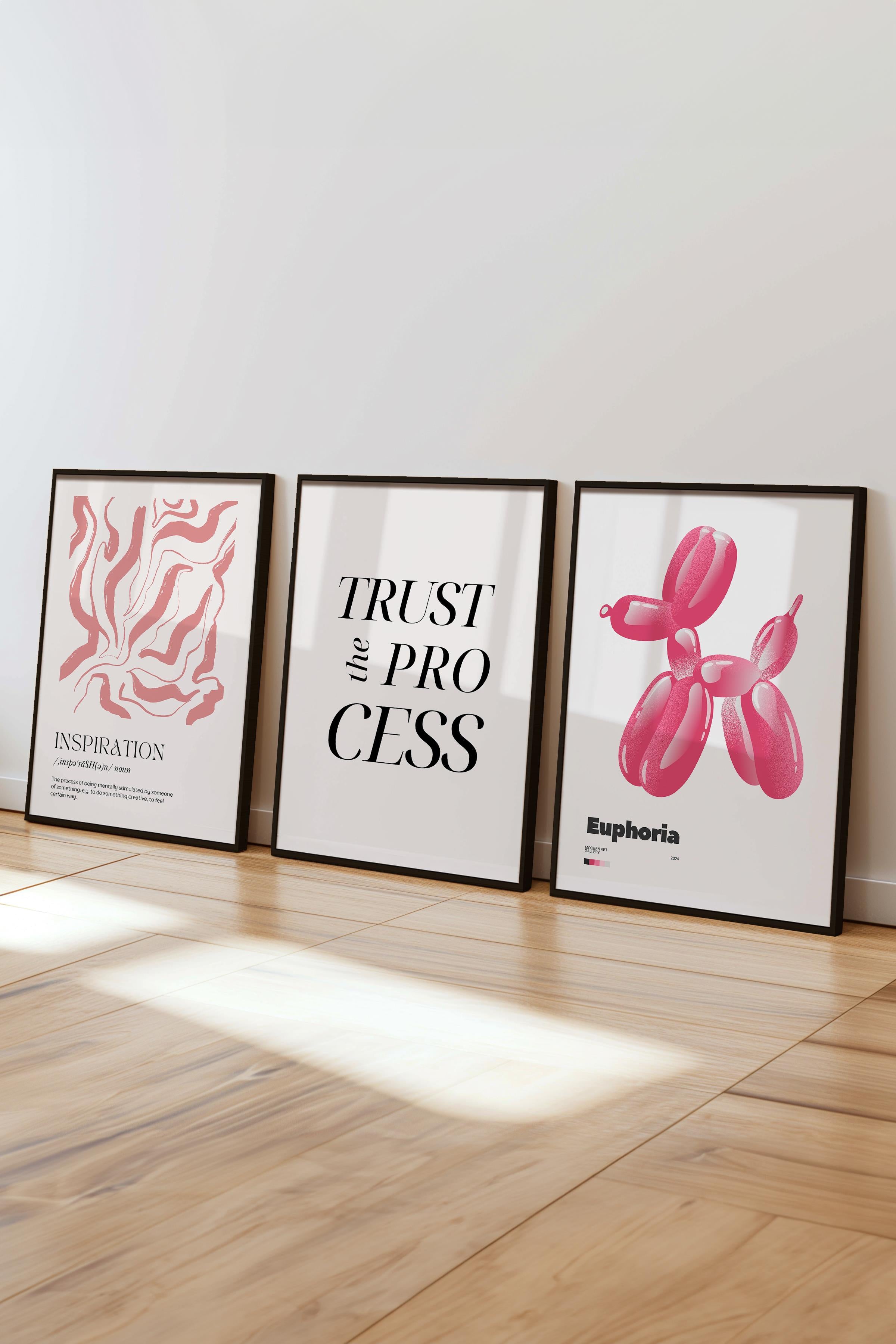Soft Pembe Tablo Seti, 3 Adet Siyah Çerçeve ve Poster - Yatak Odası, Mutfak, Salon Duvar Dekoru