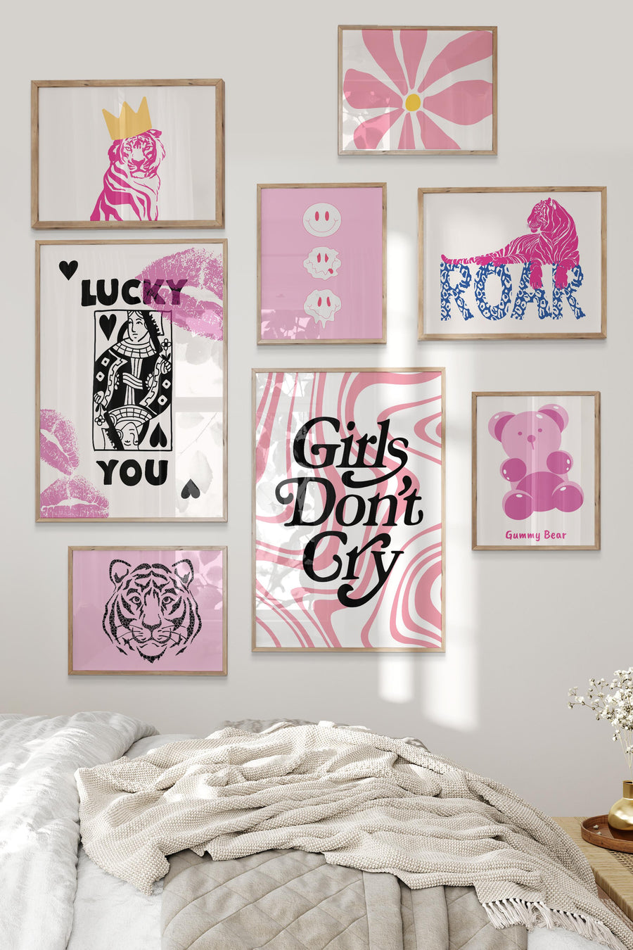 Pembe Roar ve Lucy Temalı Galeri Poster Seti NO:023