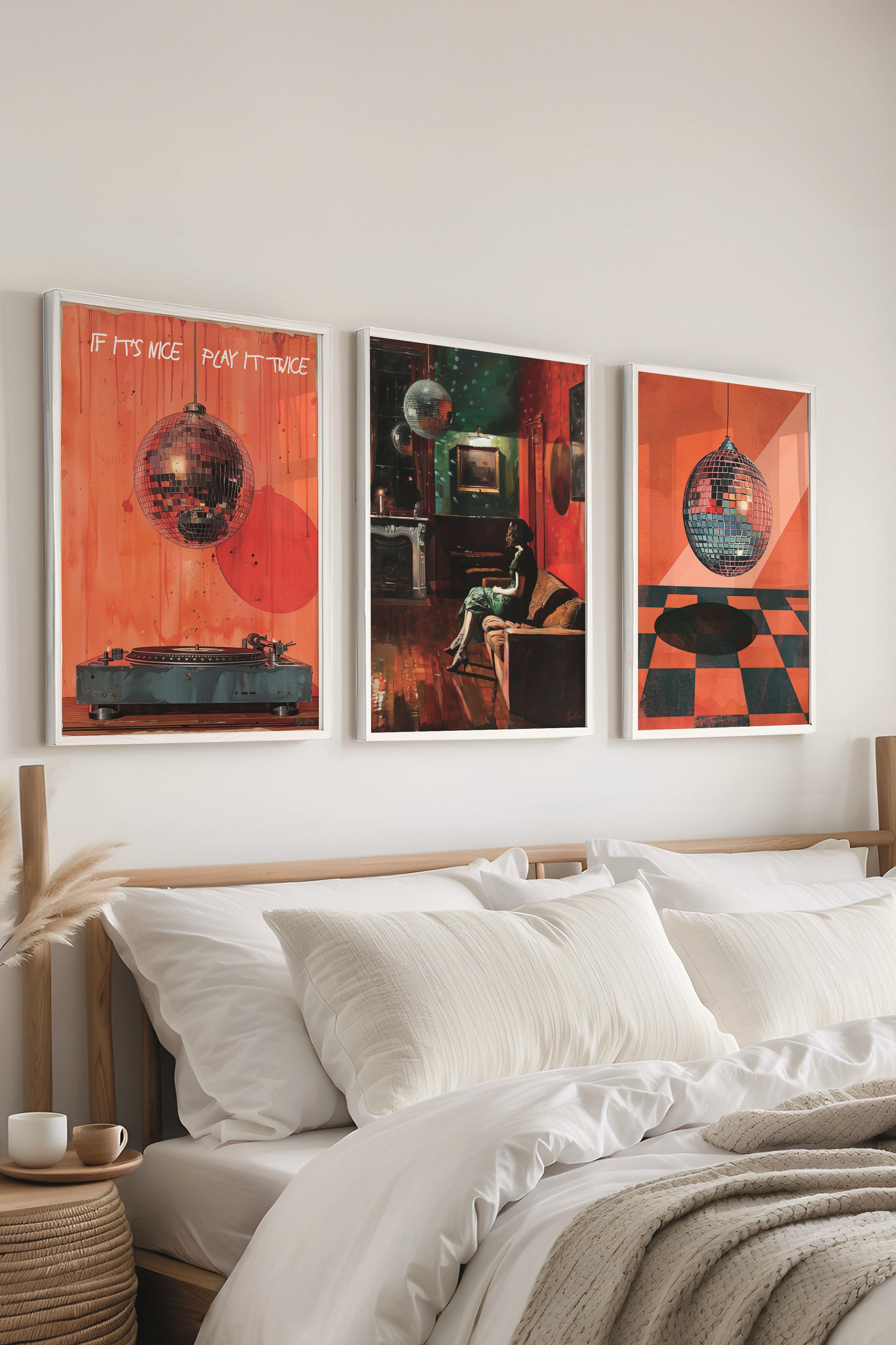 Beyaz Çerçeveli Tablo Seti, Disko Topu Maximalist Duvar Tablosu, 3 Adet Poster Seti, No:300791