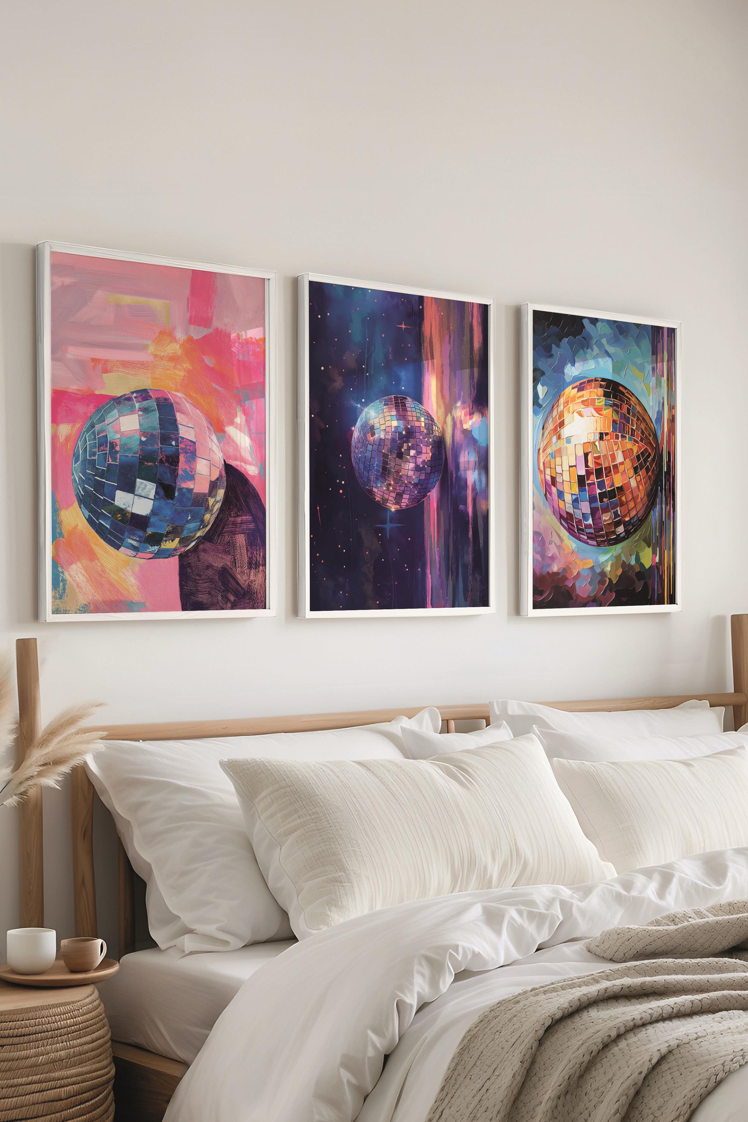 Beyaz Çerçeveli Tablo Seti, Disko Topu Maximalist Duvar Tablosu, 3 Adet Poster Seti, No:300796