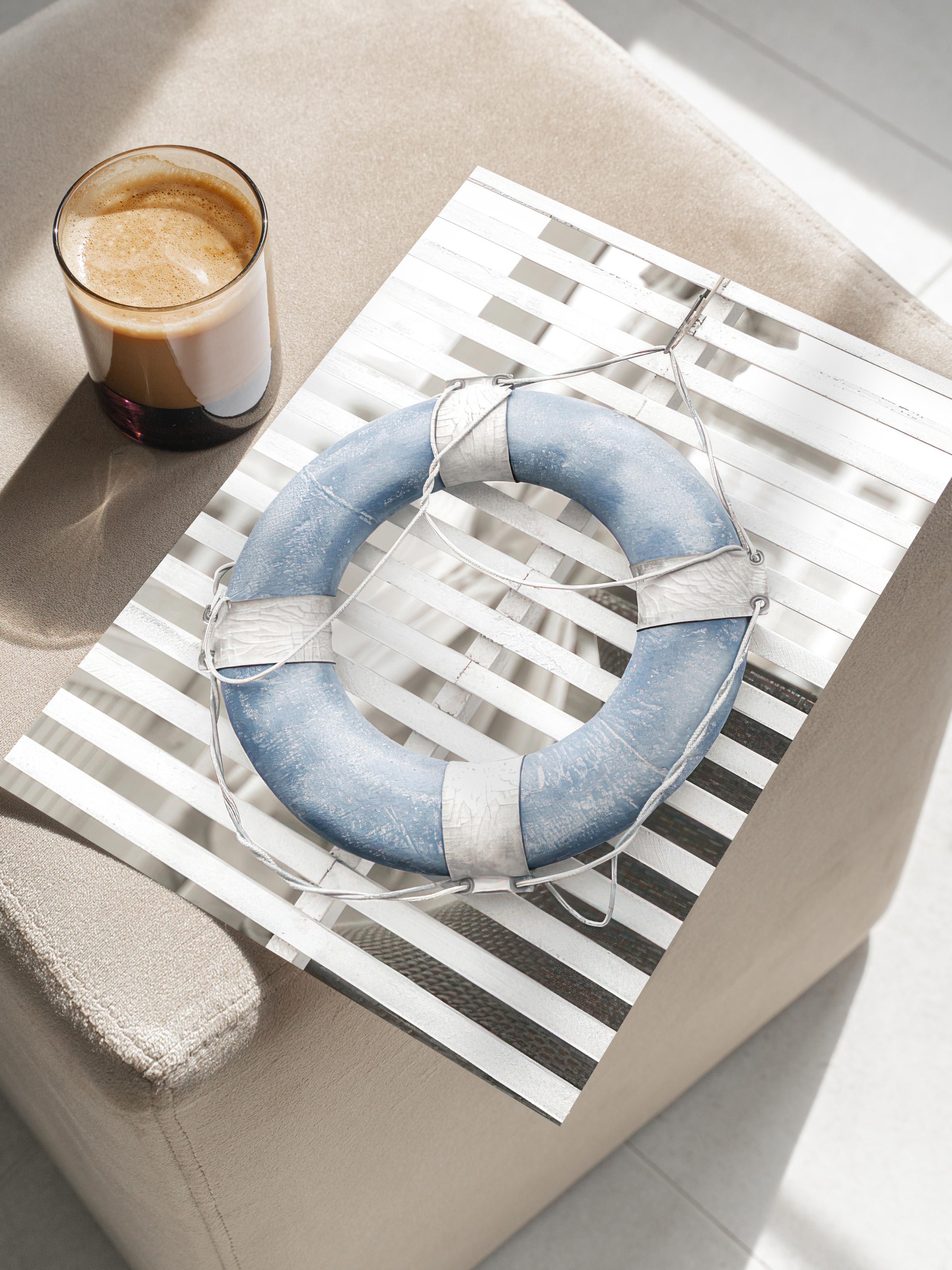 Blue Lifebuoy Poster, Çerçevesiz Duvar Posteri, Dikey Duvar Tablosu Comfort Serisi NO:108437