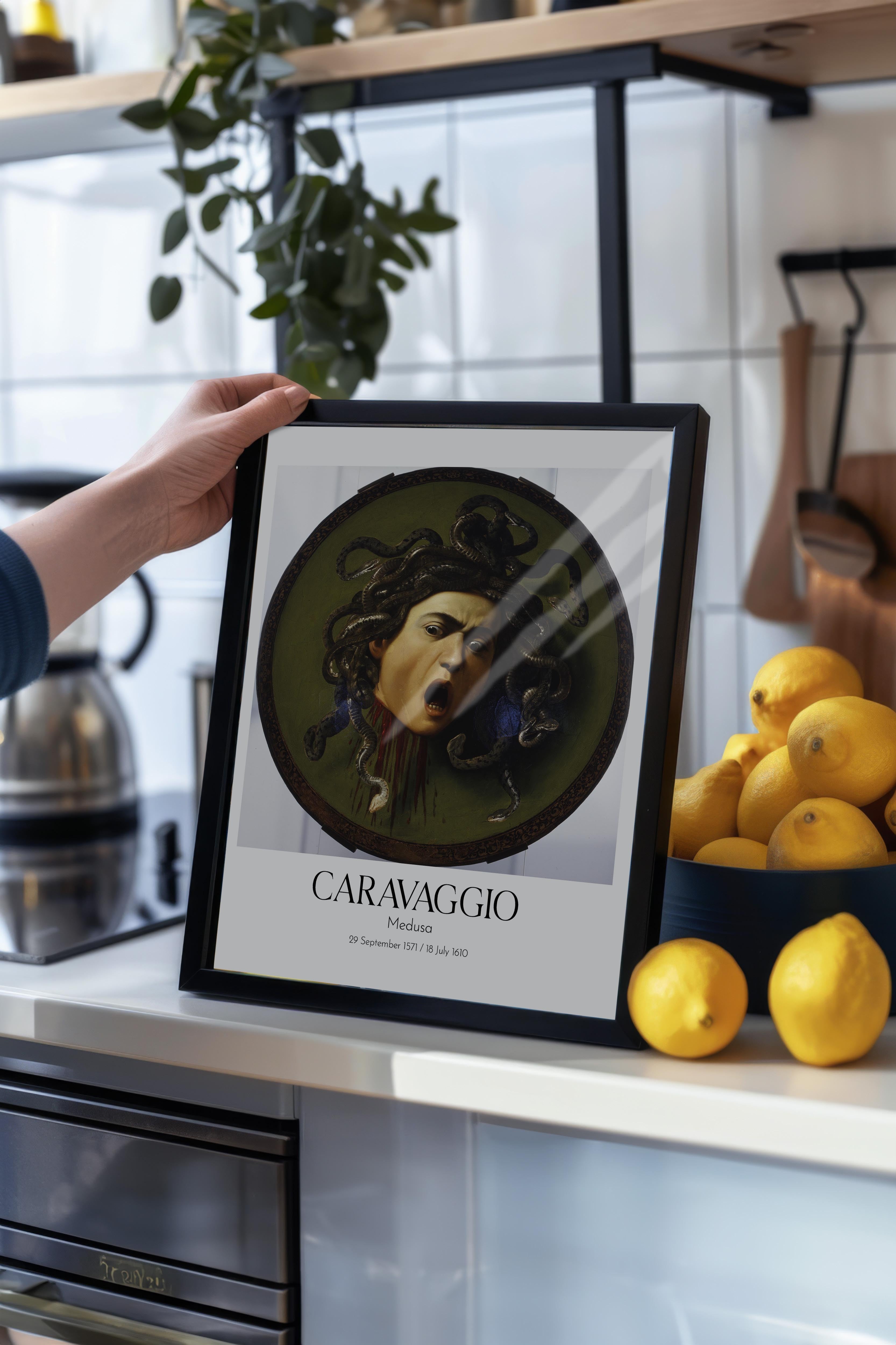 Caravaggio - Medusa, Siyah Çerçeveli Tablo, Sanat Serisi NO:111641