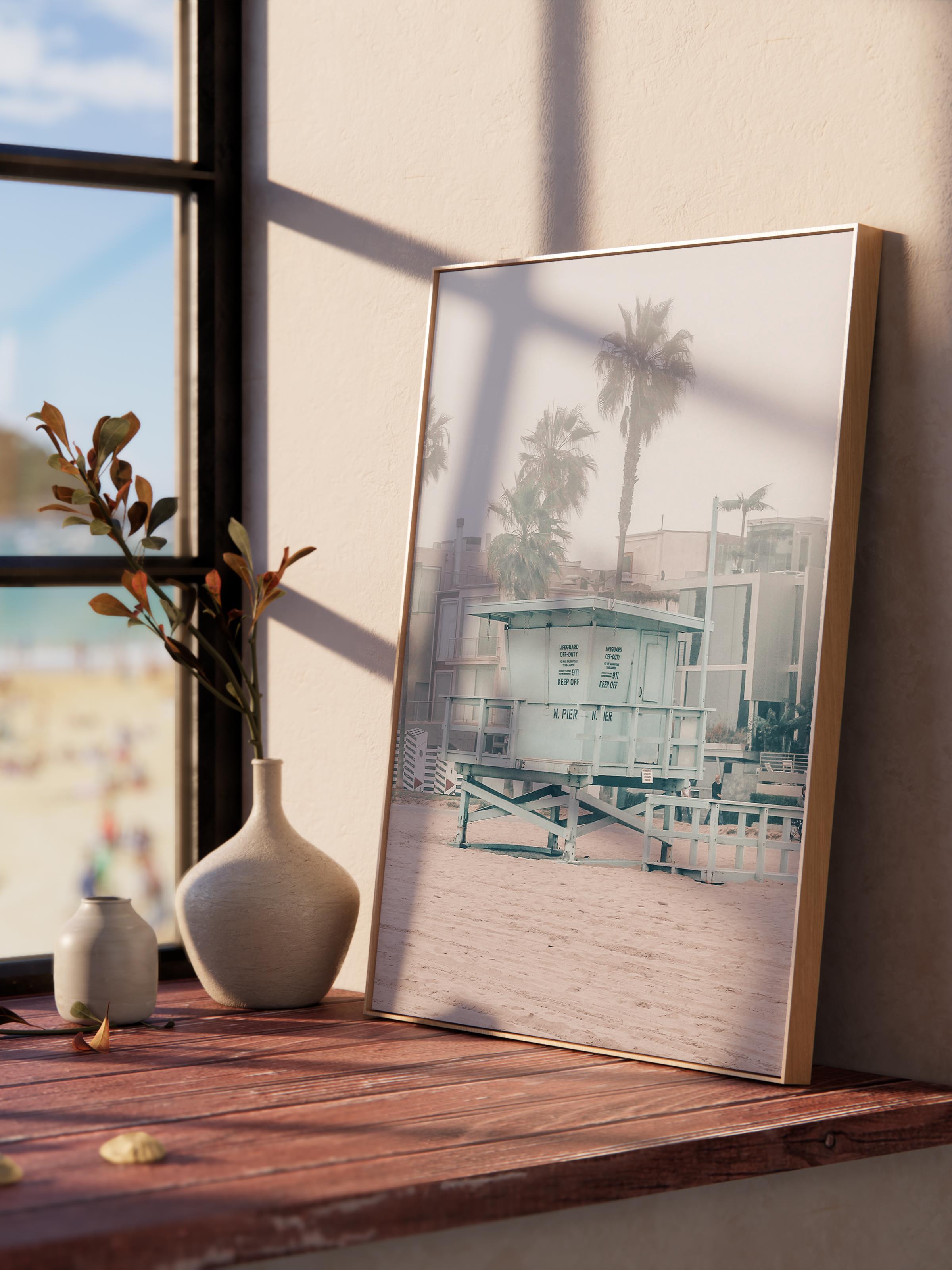 Çerçevesiz Poster, Yaz Temalı Tablo NO:153, Sisli Sahil Evi Fotoğrafı, Beyaz Poster, Dikey