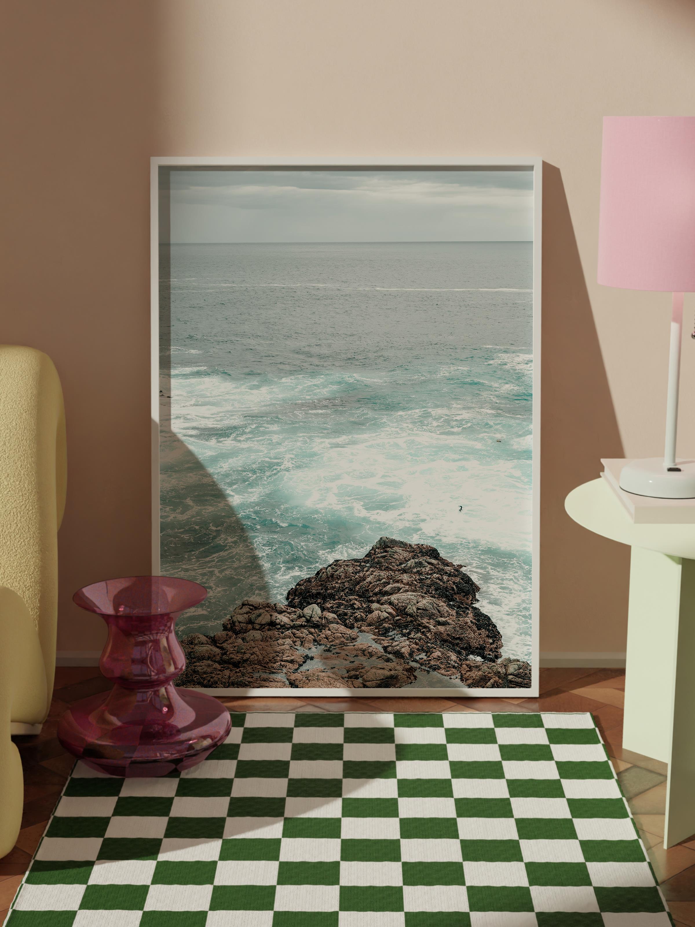 Çerçevesiz Poster, Yaz Temalı Tablo NO:173, Dalgalı Deniz ve Kayalar Fotoğrafı, Beyaz Poster, Dikey
