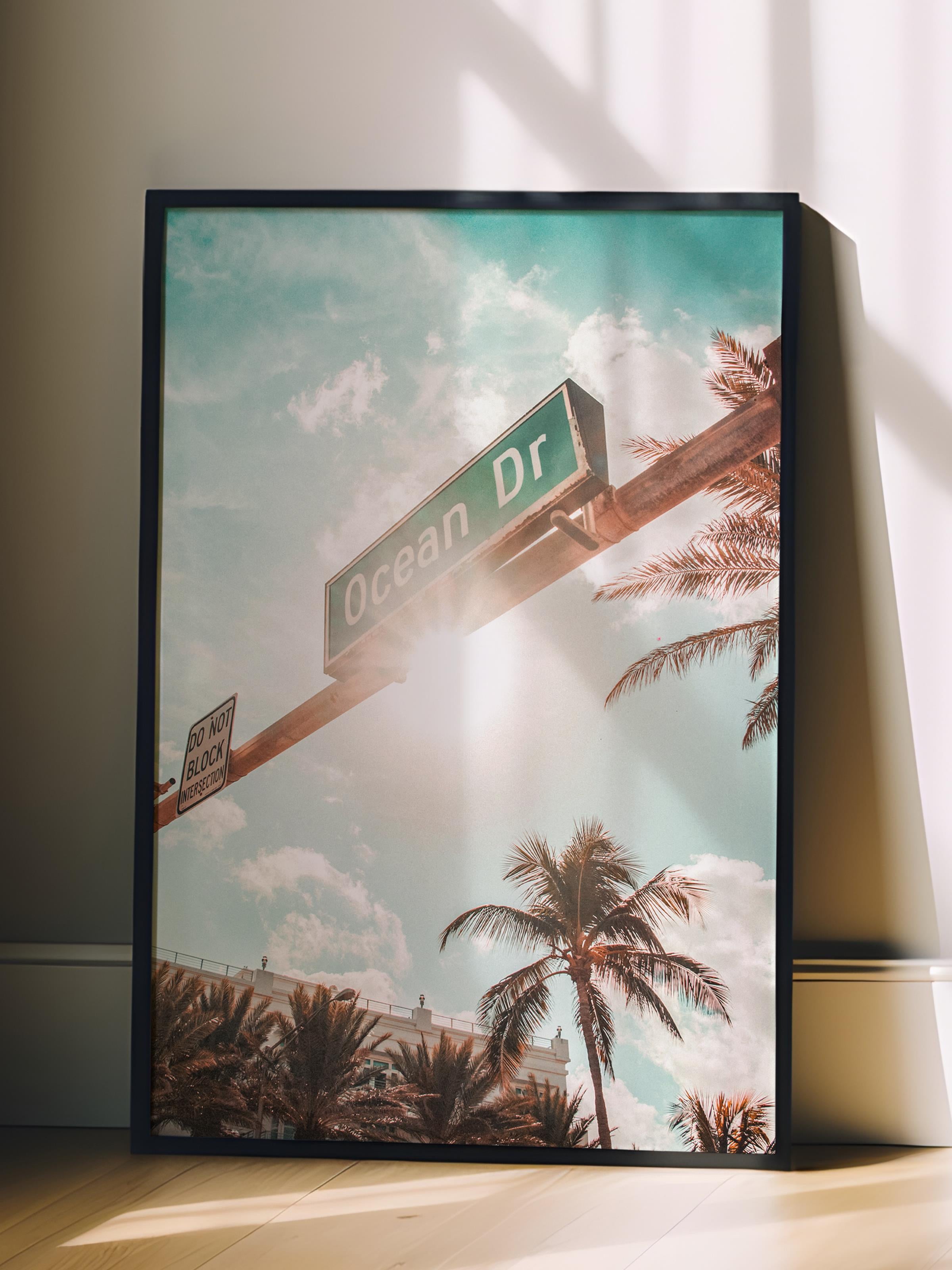 Çerçevesiz Poster, Yaz Temalı Tablo NO:21, Ocean Drive Fotoğrafı, Yeşil Poster, Dikey