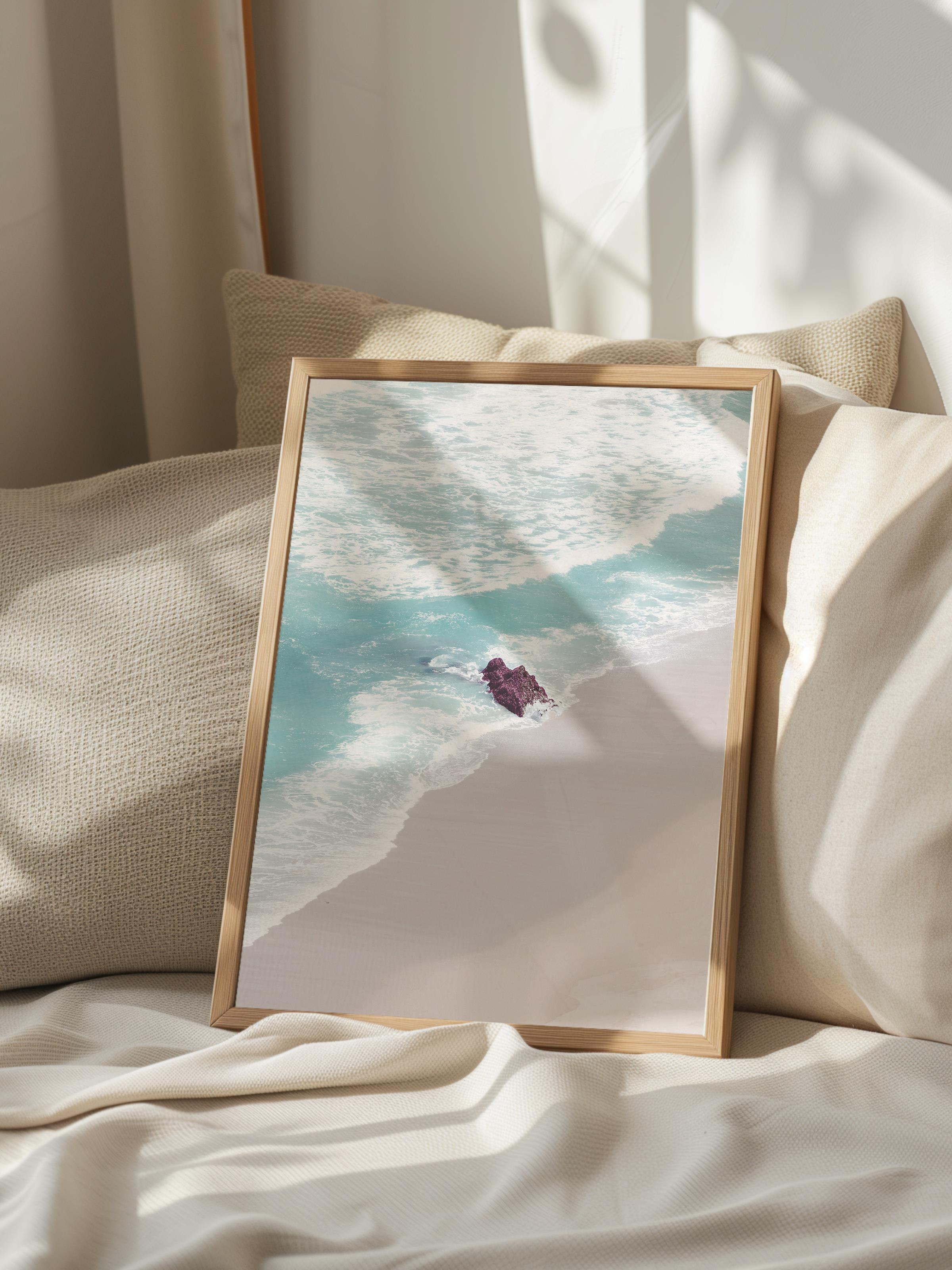 Çerçevesiz Poster, Yaz Temalı Tablo NO:247, Sahilde Deniz Aracı Fotoğrafı, Bej Poster, Dikey