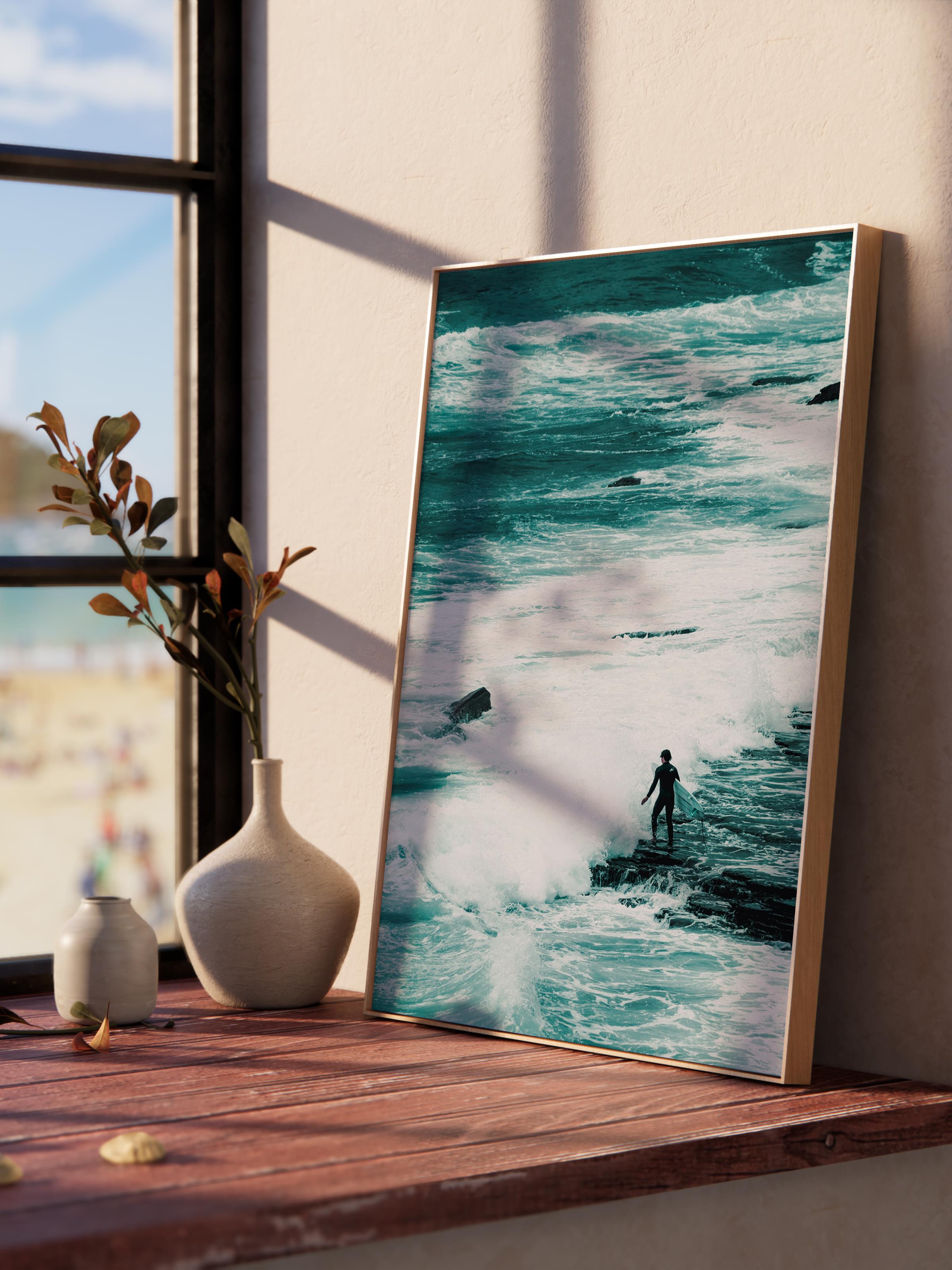 Çerçevesiz Poster, Yaz Temalı Tablo NO:48, Kaya Kenarında Deniz Fotoğrafı, Gri Poster, Dikey