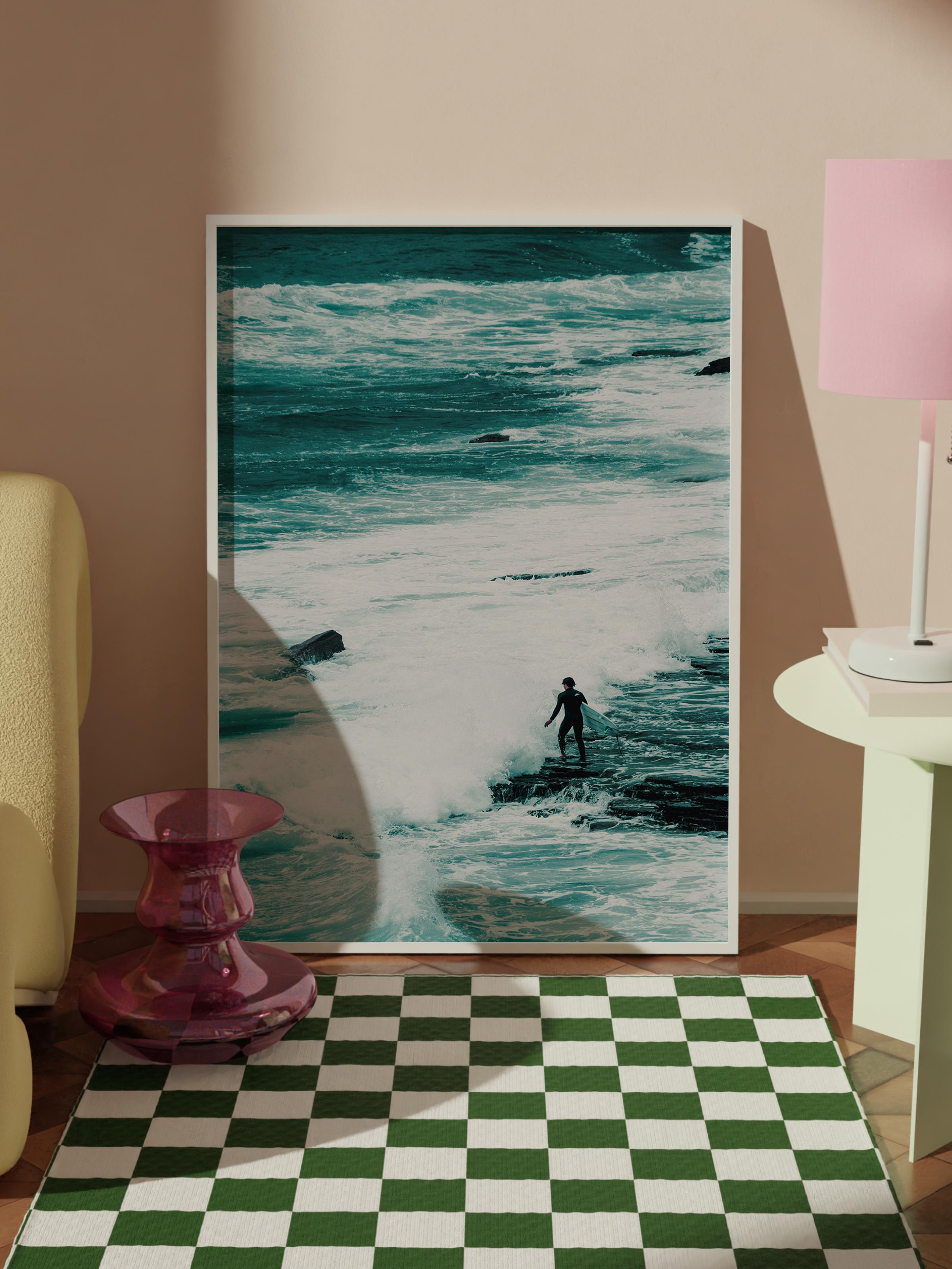 Çerçevesiz Poster, Yaz Temalı Tablo NO:48, Kaya Kenarında Deniz Fotoğrafı, Gri Poster, Dikey