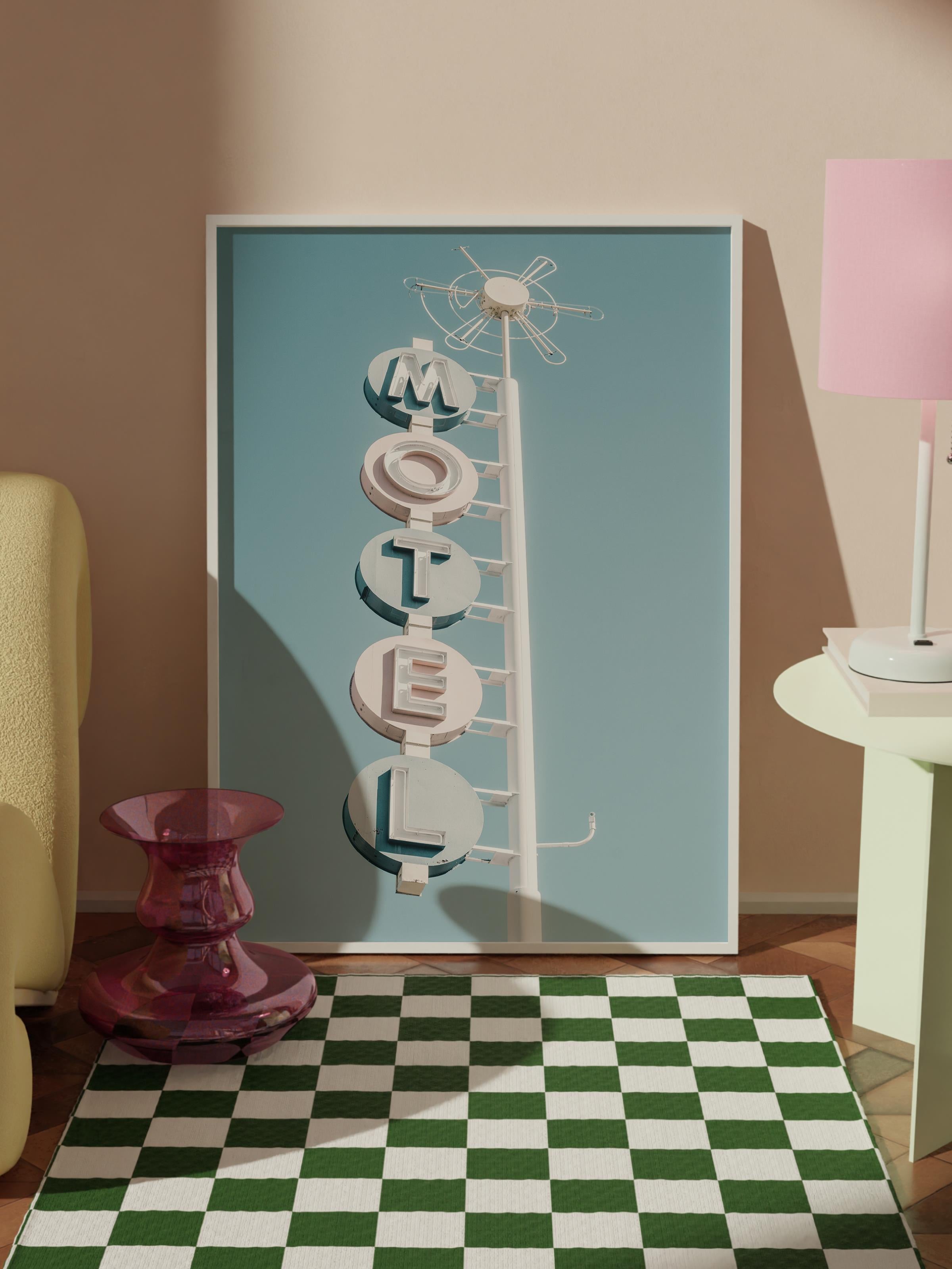Çerçevesiz Poster, Yaz Temalı Tablo NO:83, Motel Tabelası Fotoğrafı, Beyaz Poster, Dikey
