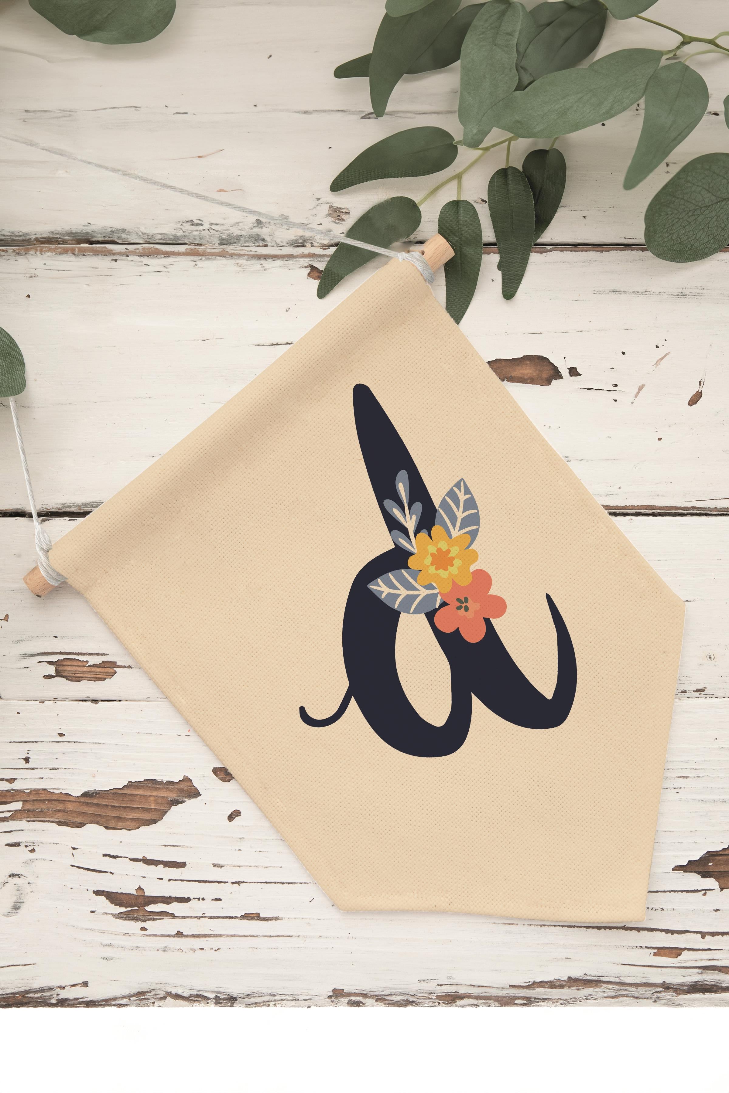 Çocuk Odası Dekor, Duvar Süsü, Ahşap Bebek Odası Dekor, Canvas Flama, Lacivert Çiçekli D Harfi