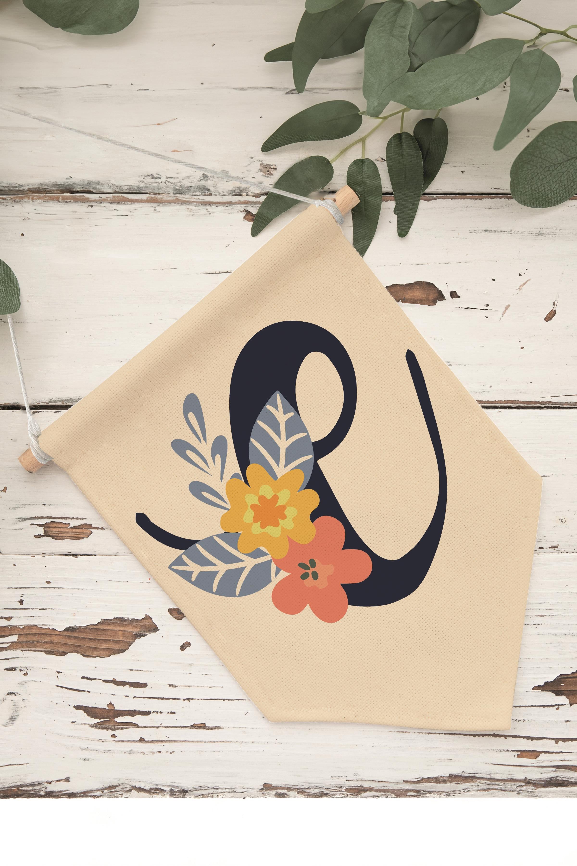 Çocuk Odası Dekor, Duvar Süsü, Ahşap Bebek Odası Dekor, Canvas Flama, Lacivert Çiçekli E Harfi