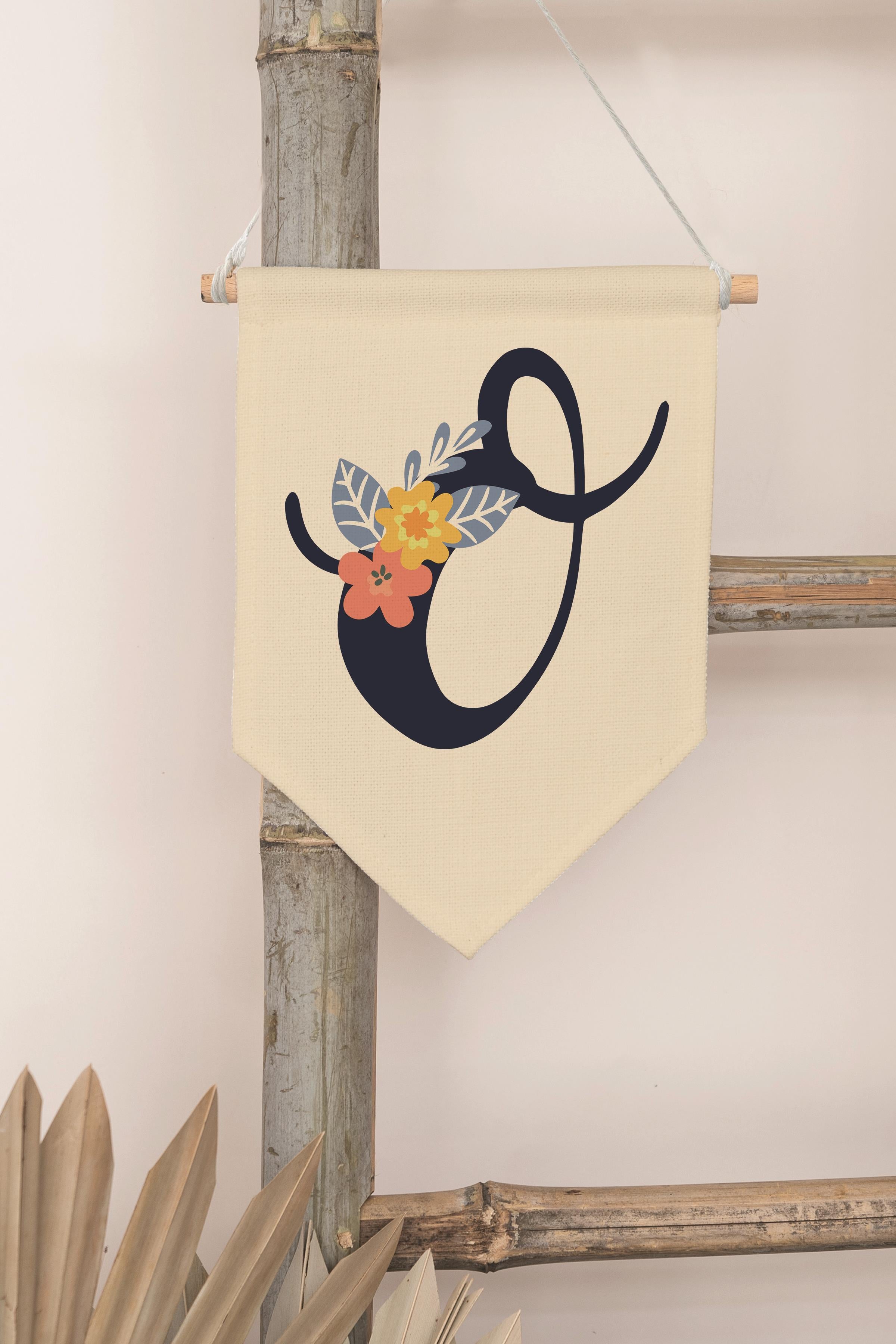 Çocuk Odası Dekor, Duvar Süsü, Ahşap Bebek Odası Dekor, Canvas Flama, Lacivert Çiçekli O Harfi