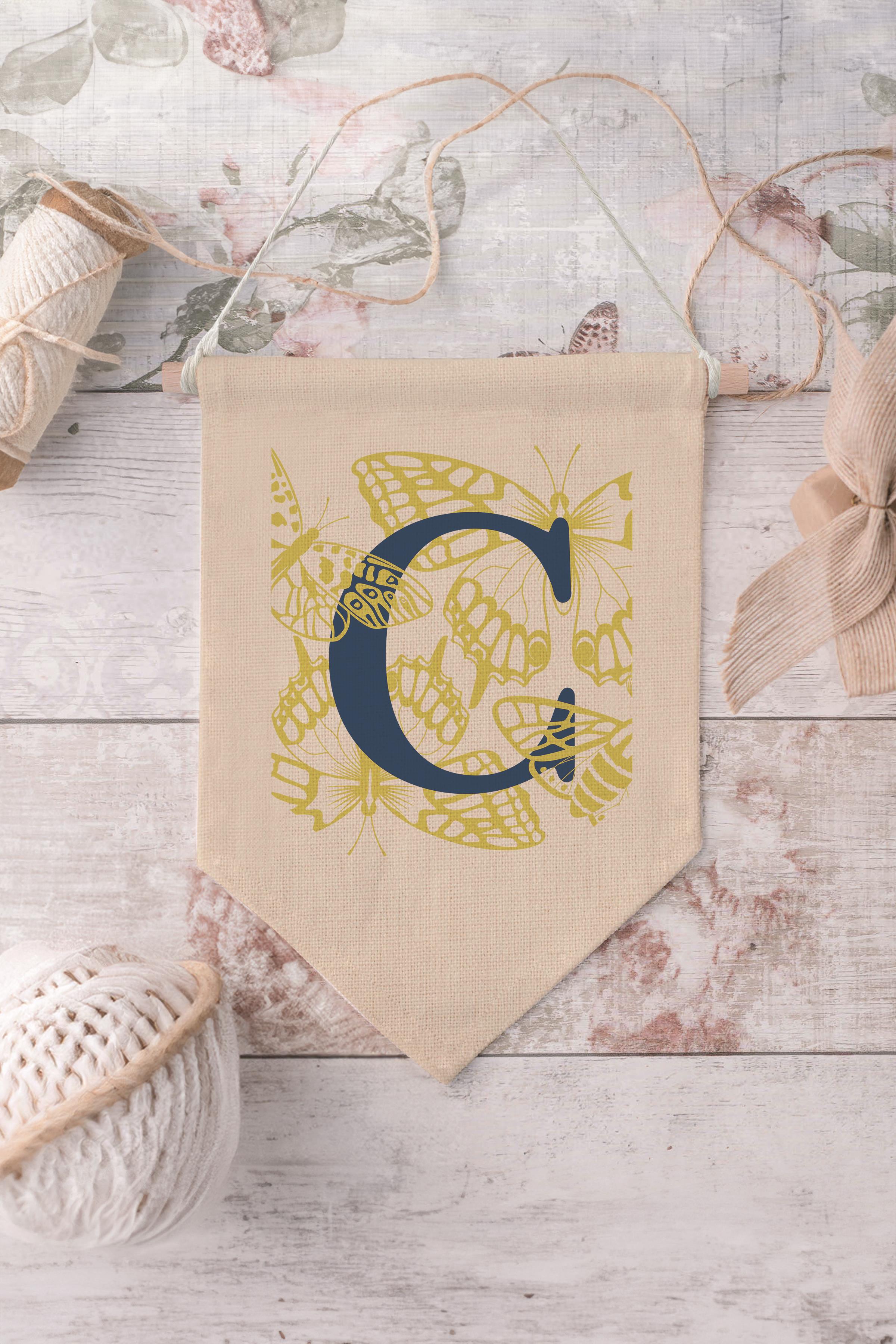 Çocuk Odası Dekor, Duvar Süsü, Ahşap Bebek Odası Dekor, Canvas Flama, Lacivert ve Sarı Çiçek Desenli C Harfi