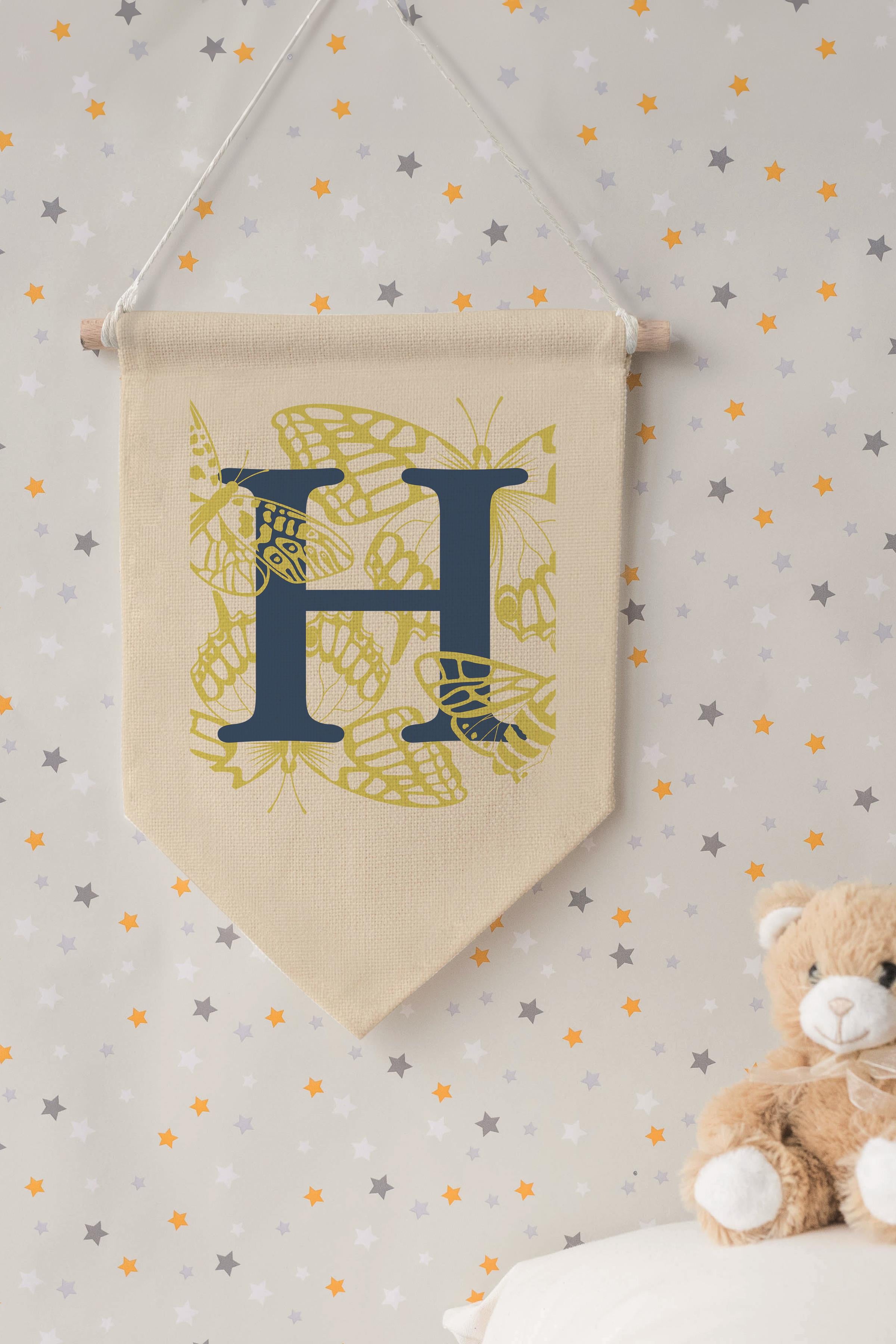 Çocuk Odası Dekor, Duvar Süsü, Ahşap Bebek Odası Dekor, Canvas Flama, Lacivert ve Sarı Çiçek Desenli H Harfi