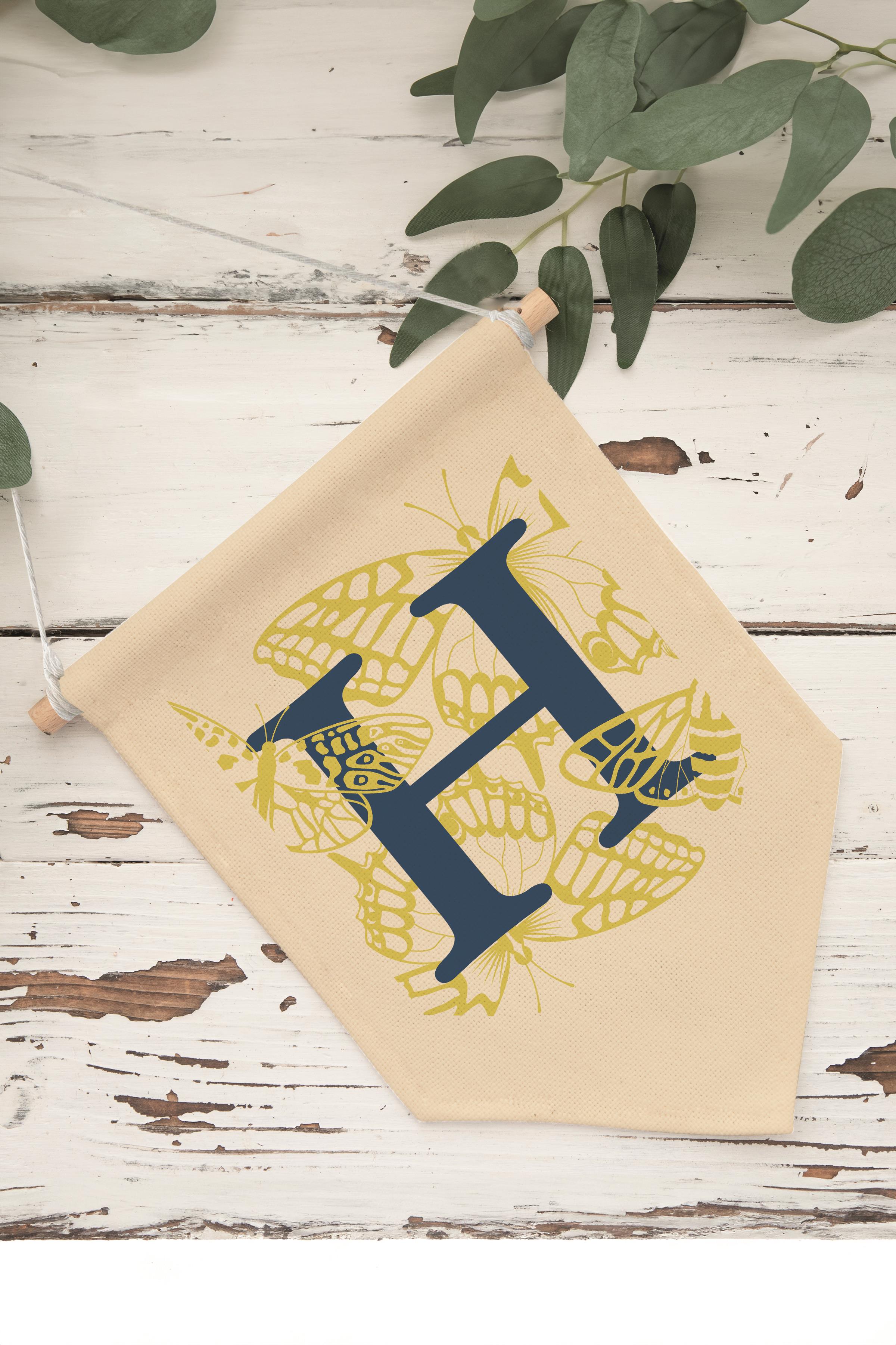 Çocuk Odası Dekor, Duvar Süsü, Ahşap Bebek Odası Dekor, Canvas Flama, Lacivert ve Sarı Çiçek Desenli H Harfi