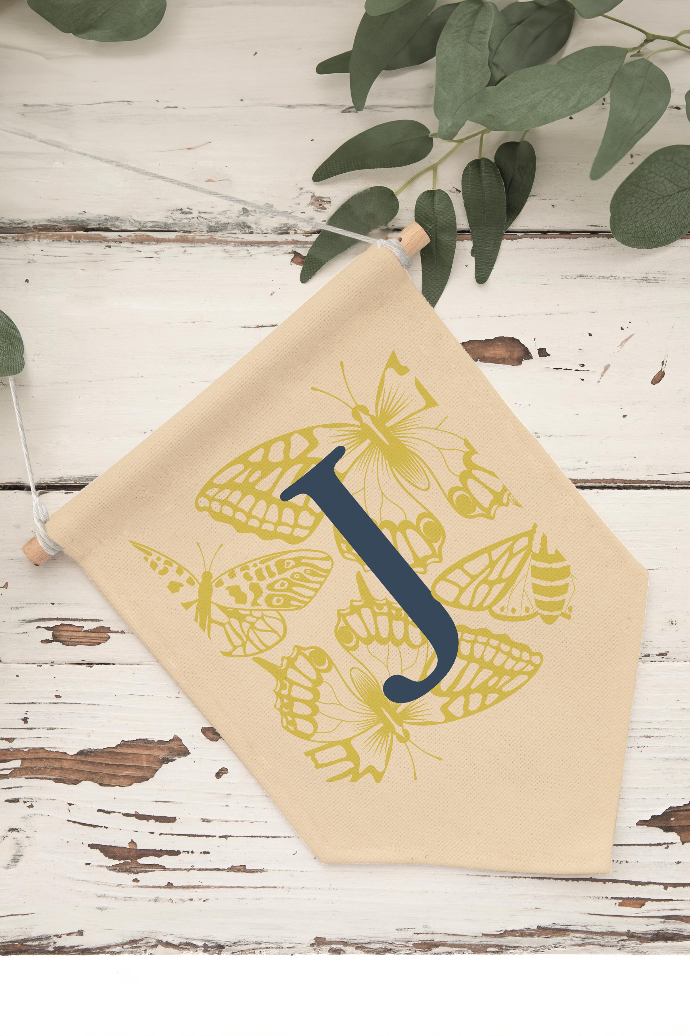 Çocuk Odası Dekor, Duvar Süsü, Ahşap Bebek Odası Dekor, Canvas Flama, Lacivert ve Sarı Çiçek Desenli J Harfi