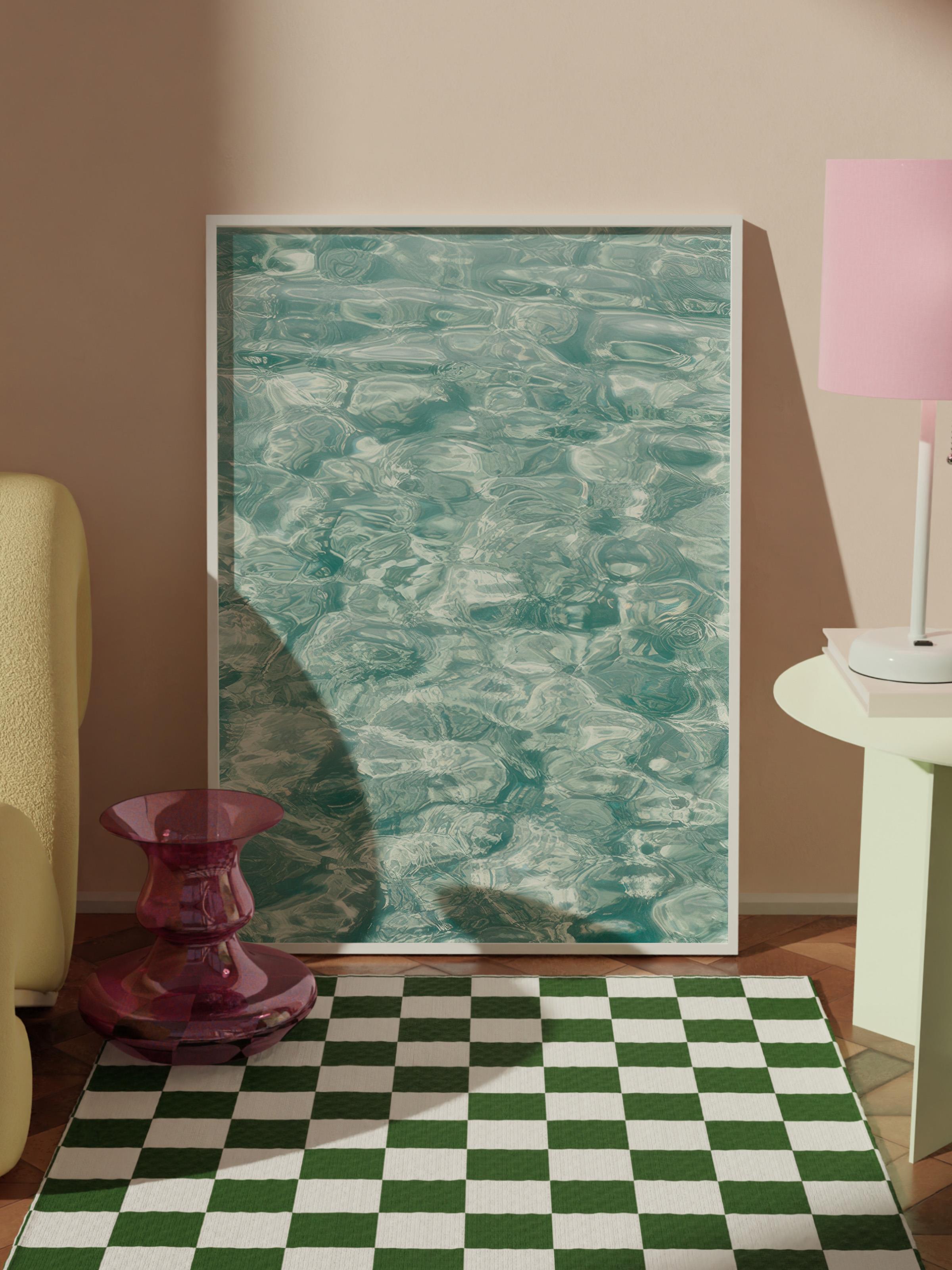Crystal Water Çerçeveli Tablo, Beyaz Çerçeve ve Poster, Dikey Duvar Tablosu Comfort Serisi NO:108485
