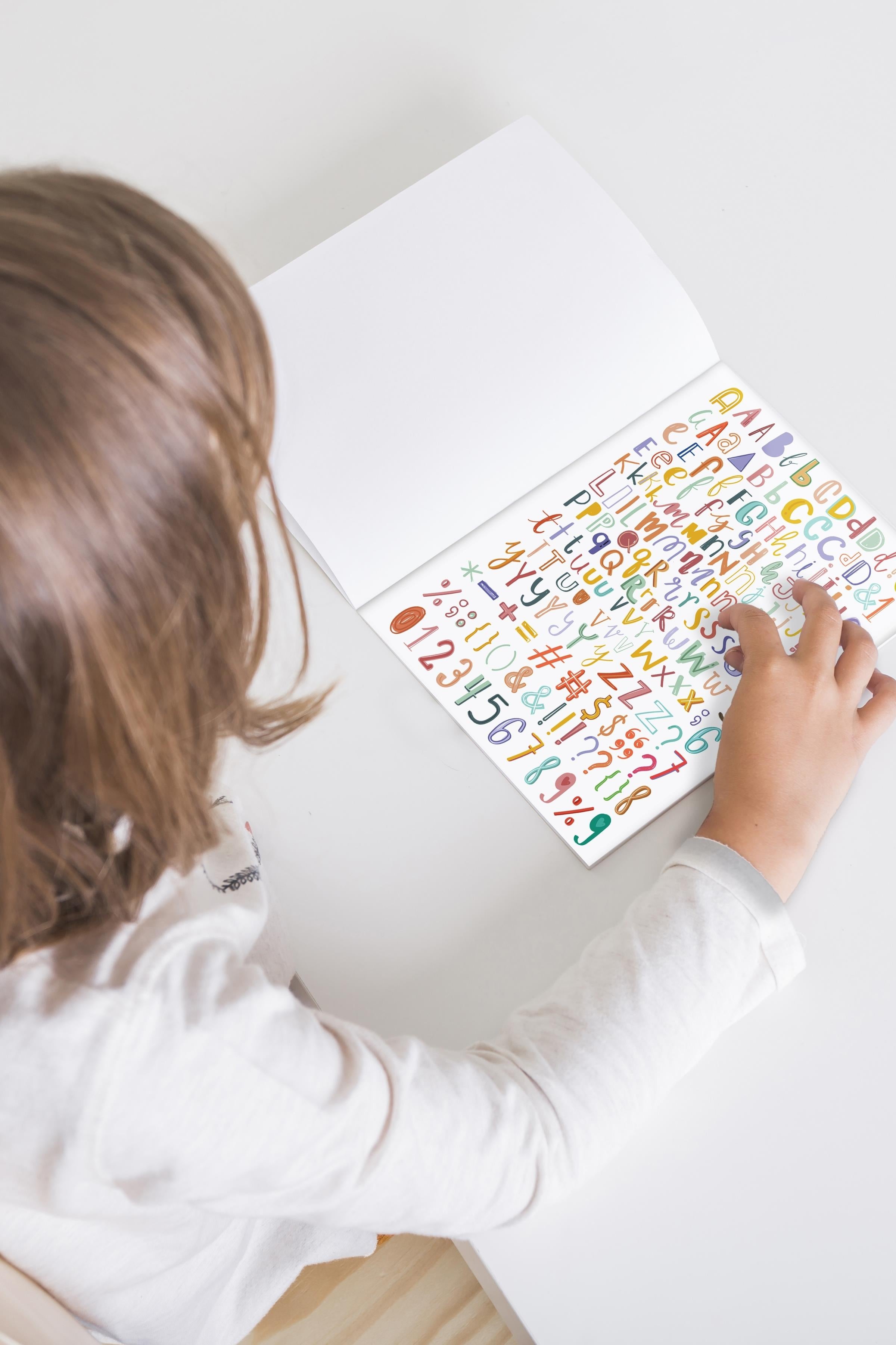 Etiket Seti, Rengarenk Harfler ve Sayılar, 450+ Adet Yapışkanlı Etiket, Karışık Sticker Defteri