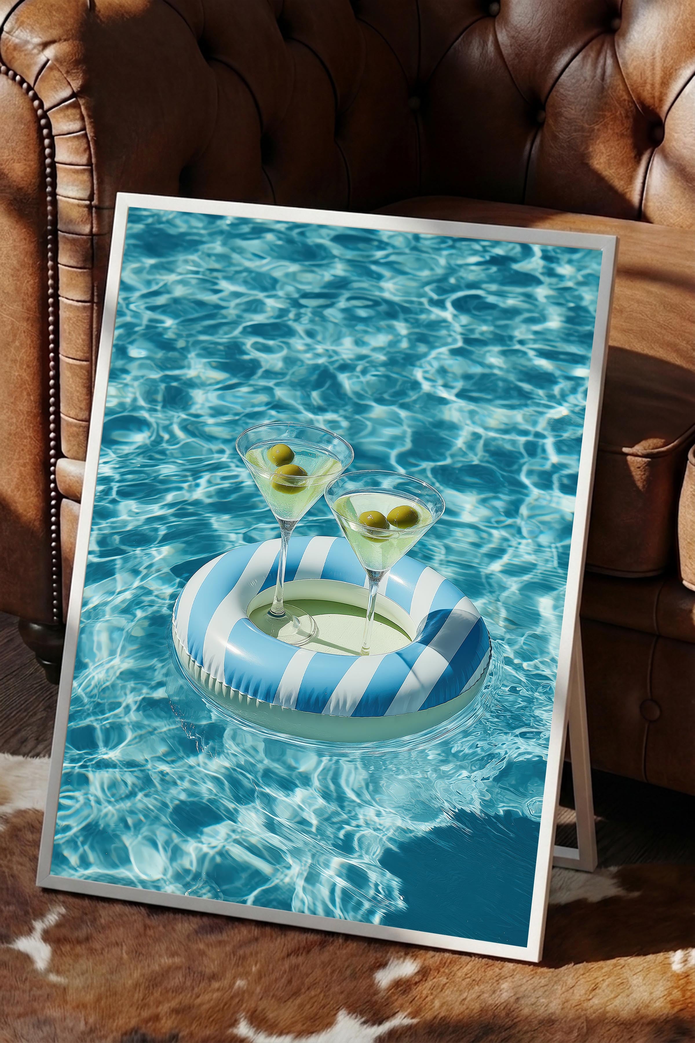 Havuz ve Martini Bardağı Posteri, Beyaz Çerçeveli Poster, Old Money Serisi, NO:113247