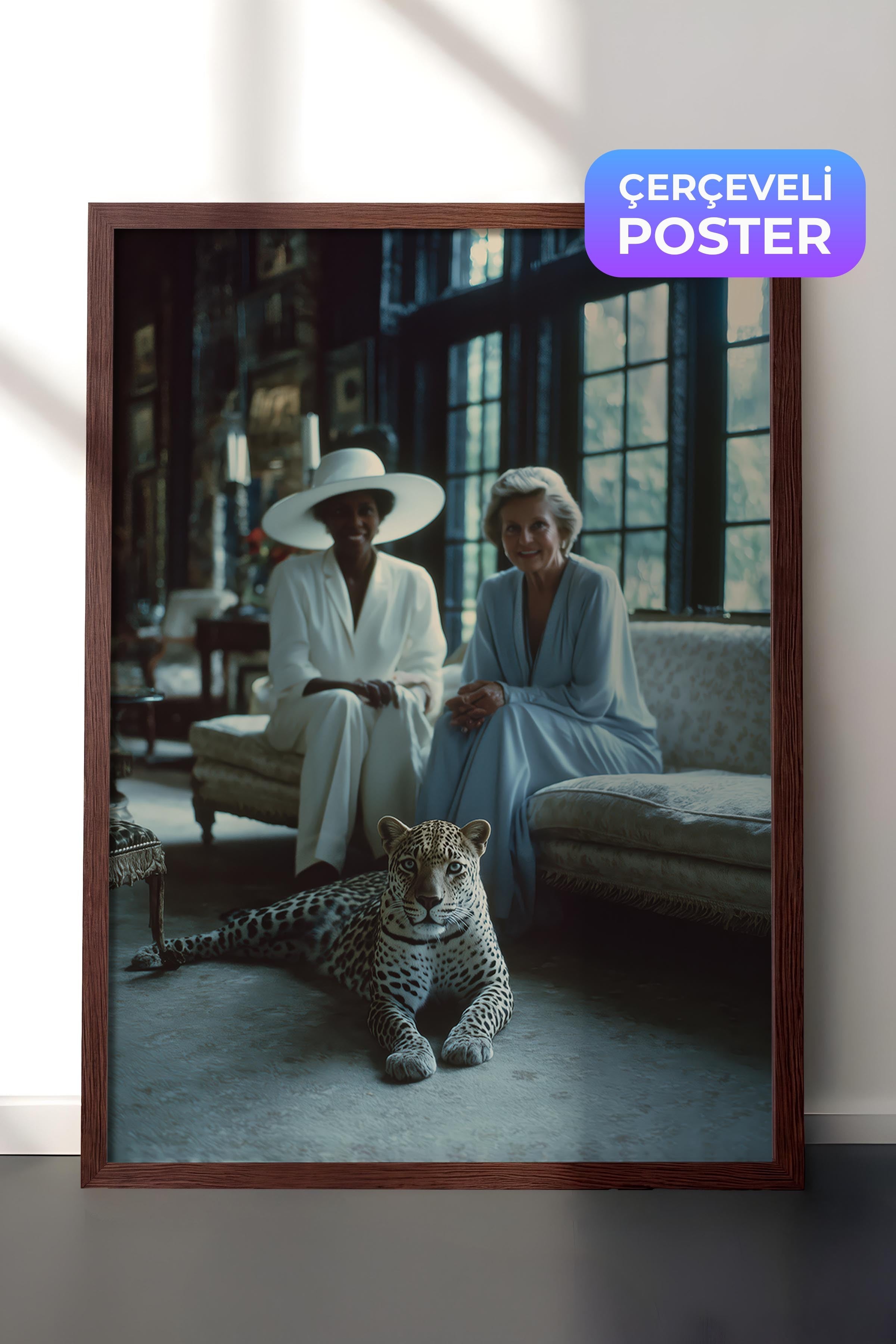 Kadın ve Leopar Posteri, Kahverengi Çerçeveli Poster, Old Money Serisi, NO:113227