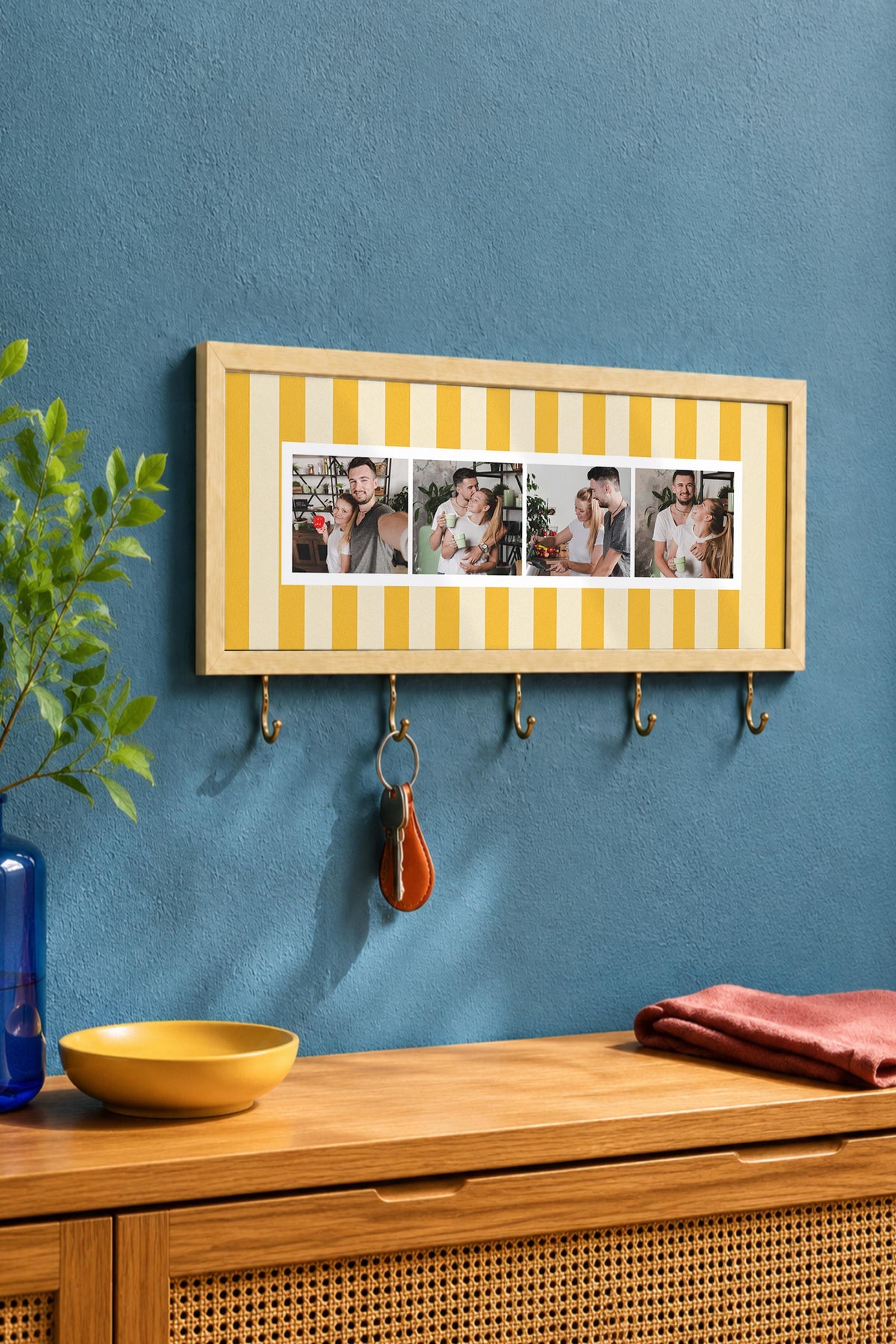 Kişiye Özel Tablo Anahtarlık, Photobooth Stili Bej Fotoğraf Çerçevesi, Vintage Duvar Dekoru