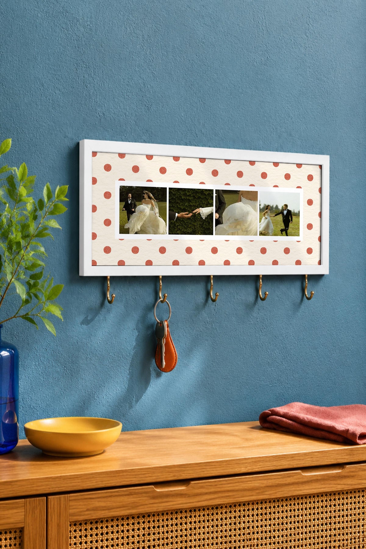 Kişiye Özel Tablo Anahtarlık, Photobooth Stili Beyaz Fotoğraf Çerçevesi, Vintage Duvar Dekoru