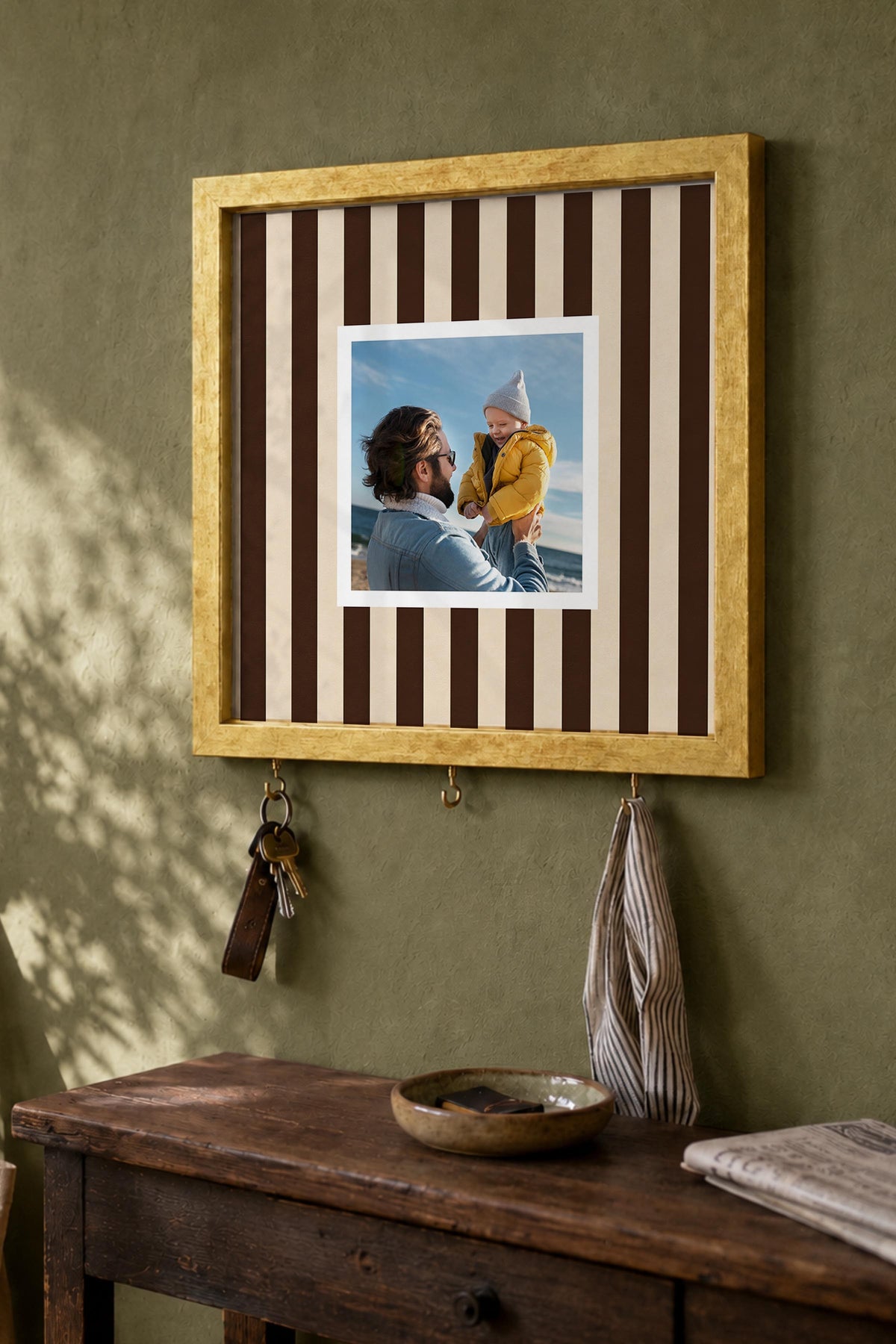 Kişiye Özel Tablo Anahtarlık, Photobooth Stili Gold Fotoğraf Çerçevesi, Vintage Duvar Dekoru