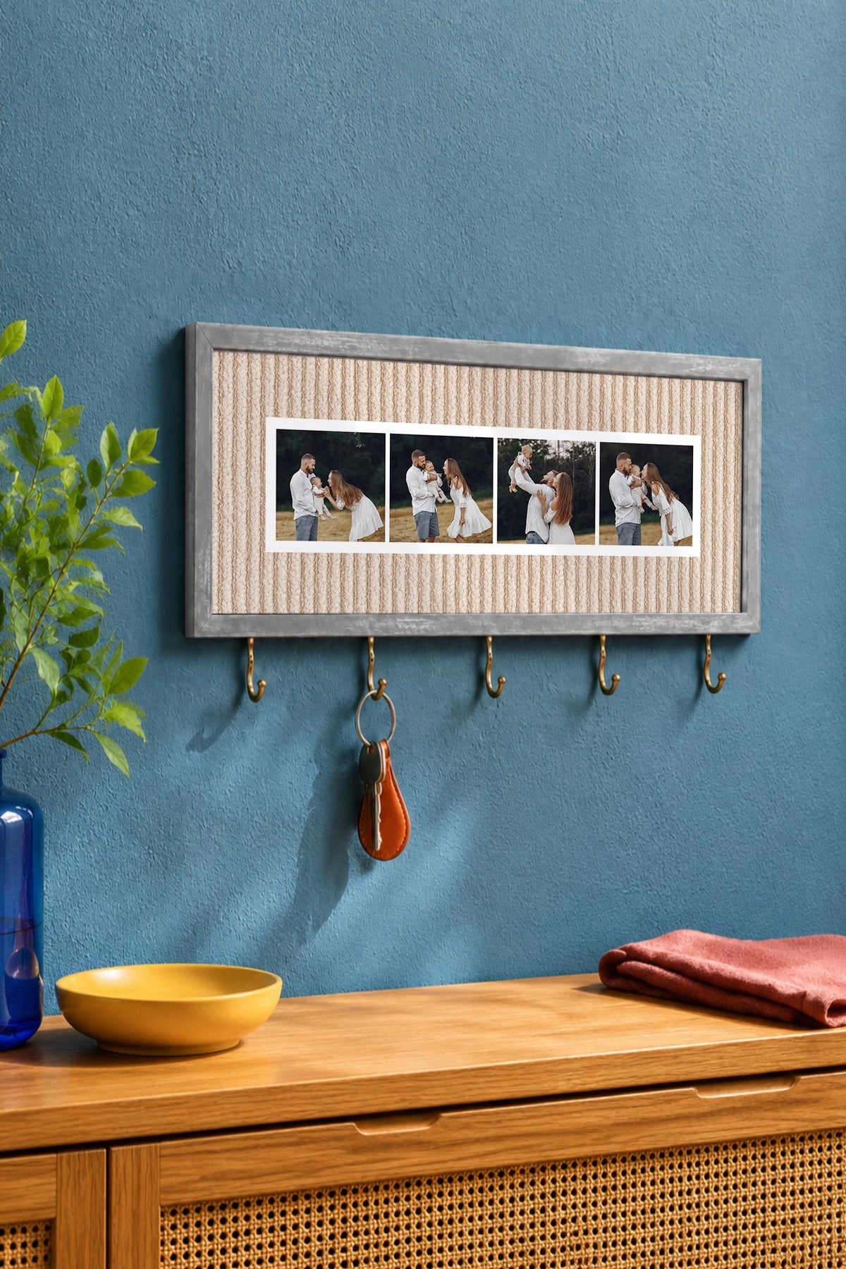 Bej Çizgili Dokulu Kişiye Özel Tablo Anahtarlık, Photobooth Stili, Gümüş Fotoğraf Çerçevesi Yatay