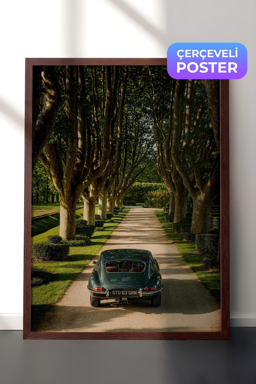 Doğa Yolu ve Klasik Araba Old Money Tasarımlar Poster – Kahverengi Çerçeveli Tablo