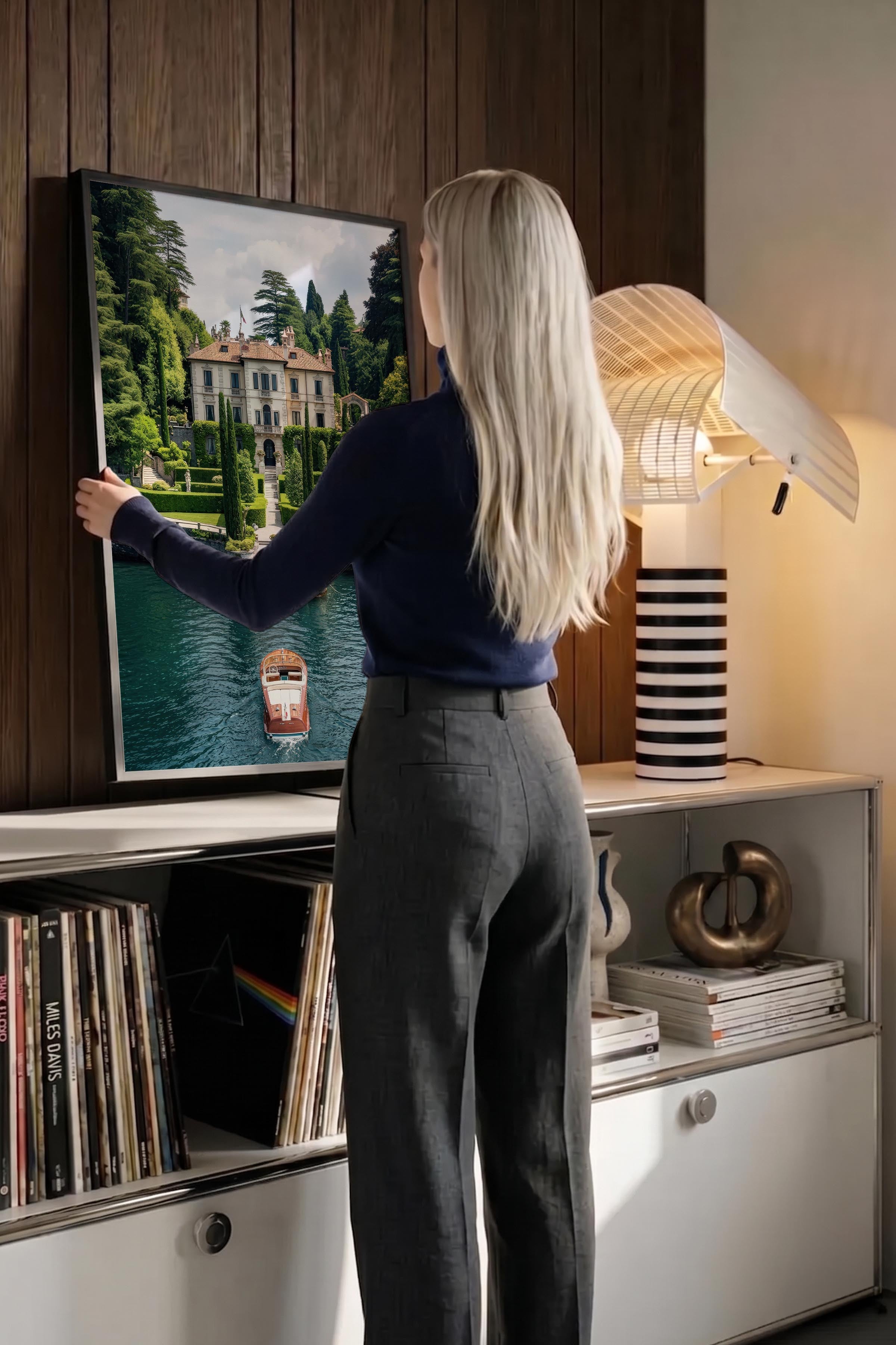 Klasik Villa ve Tekne Posteri, Siyah Çerçeveli Poster, Old Money Serisi, NO:113139
