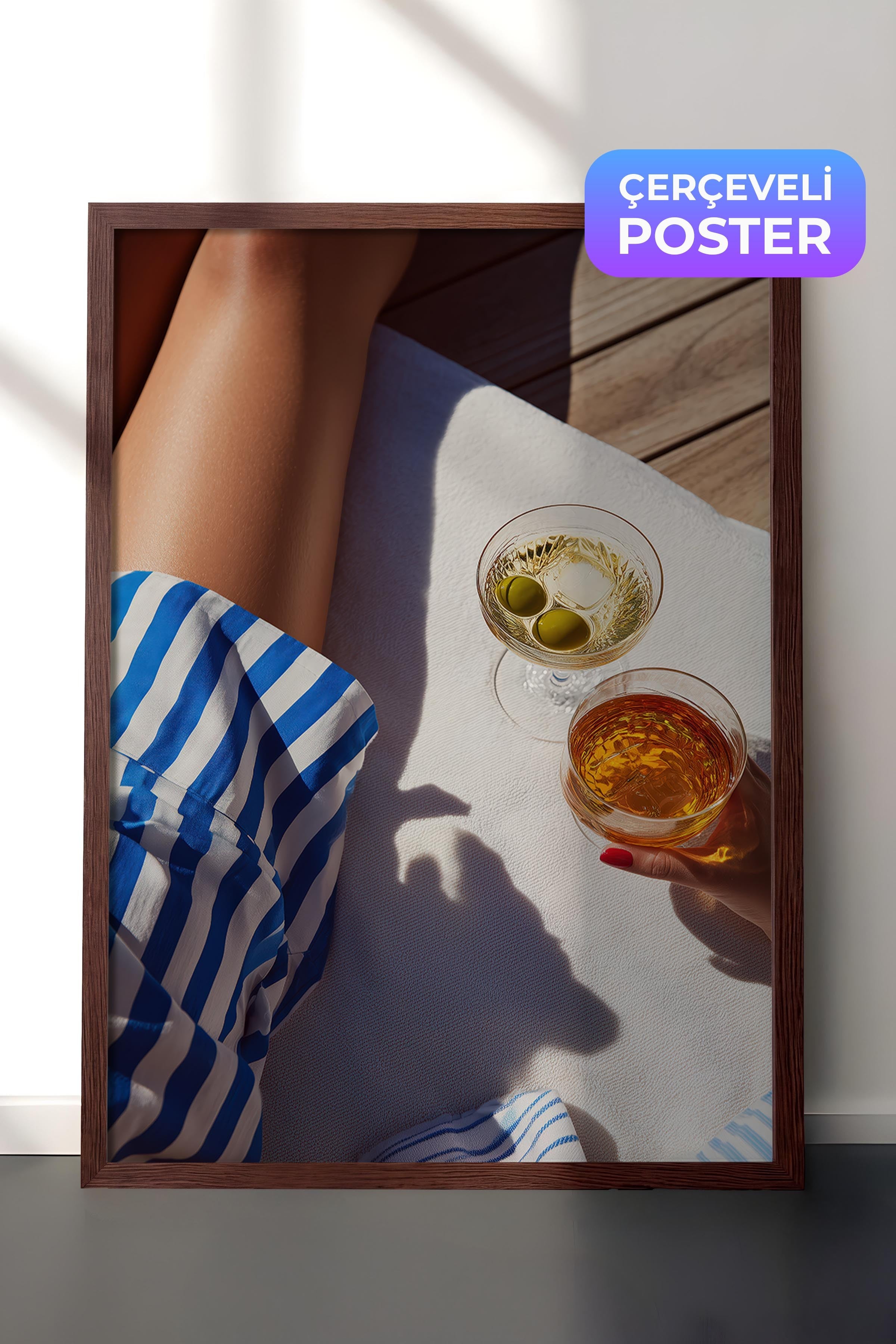 Kokteyl ve Zeytin Posteri, Kahverengi Çerçeveli Poster, Old Money Serisi, NO:113222