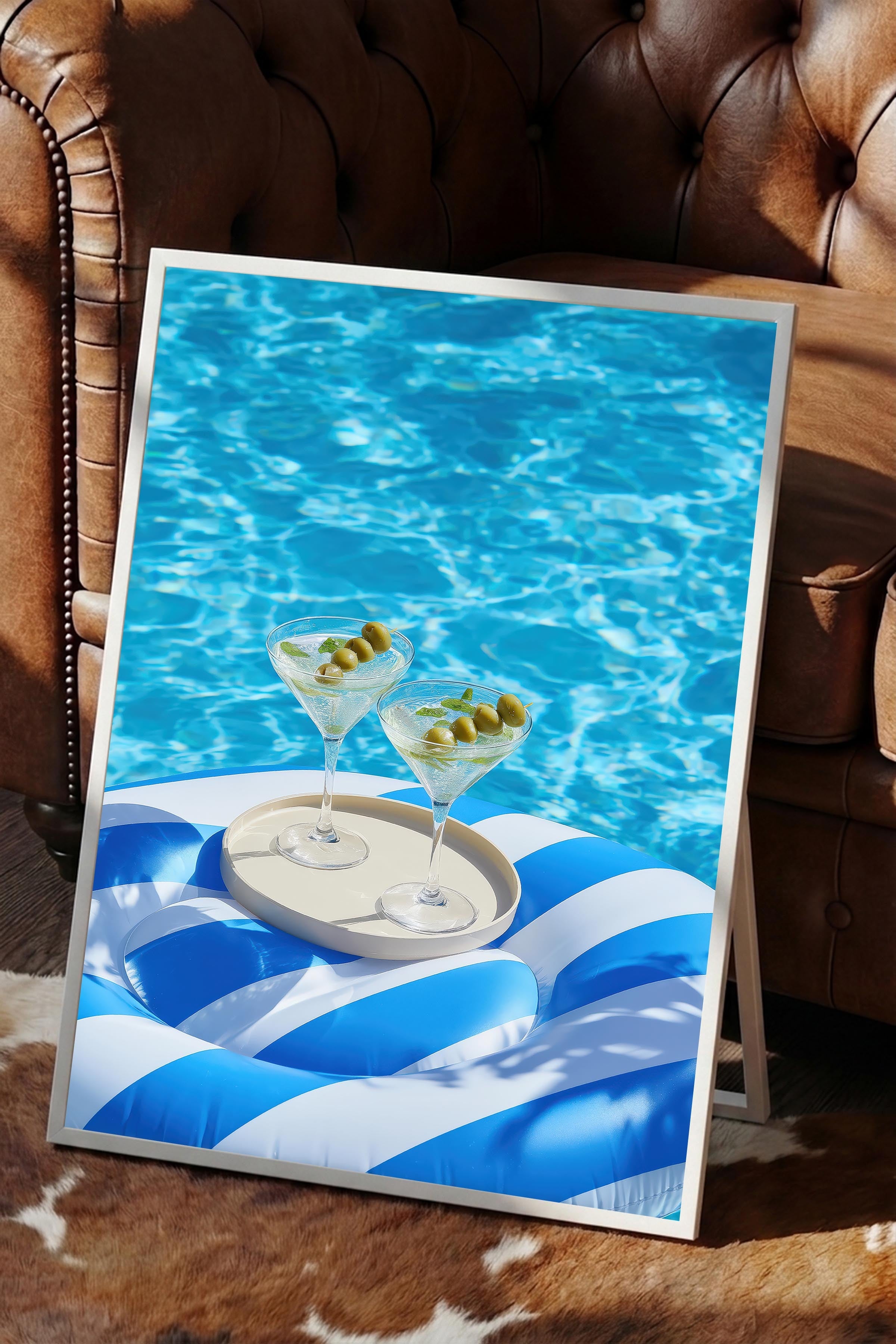 Martini ve Havuz Posteri, Beyaz Çerçeveli Poster, Old Money Serisi, NO:113212