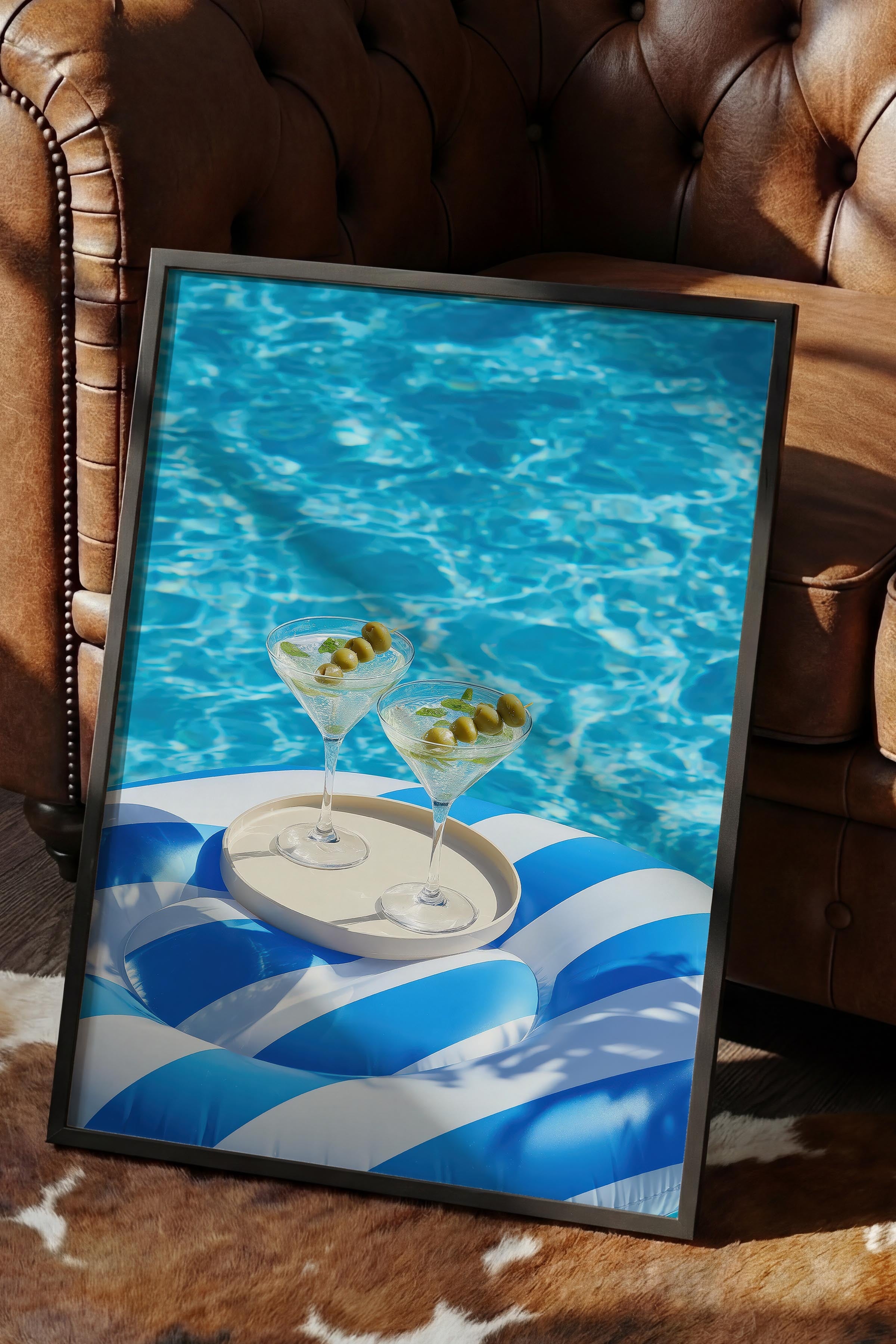 Martini ve Havuz Posteri, Siyah Çerçeveli Poster, Old Money Serisi, NO:113212