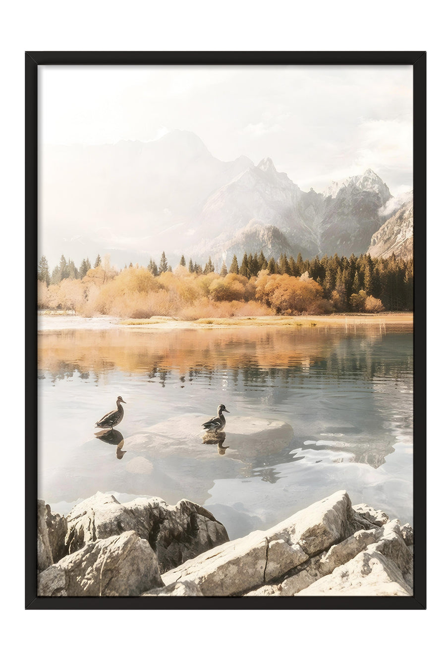 Göl Manzaralı Dağlar Poster – Siyah Çerçeveli Tablo