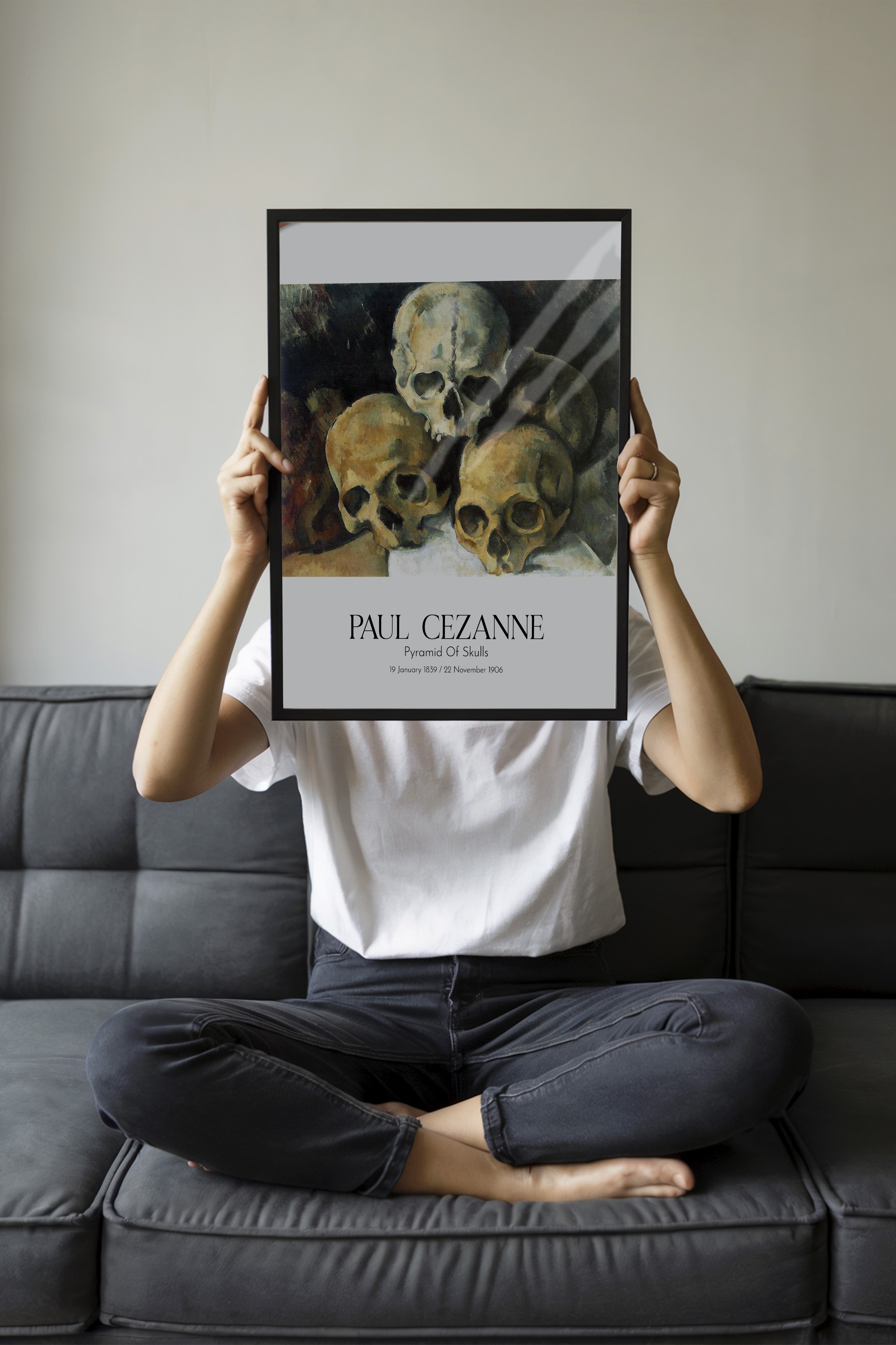 Paul Cezanne - Pyramid Of Skulls, Siyah Çerçeveli Tablo, Sanat Serisi NO:110486
