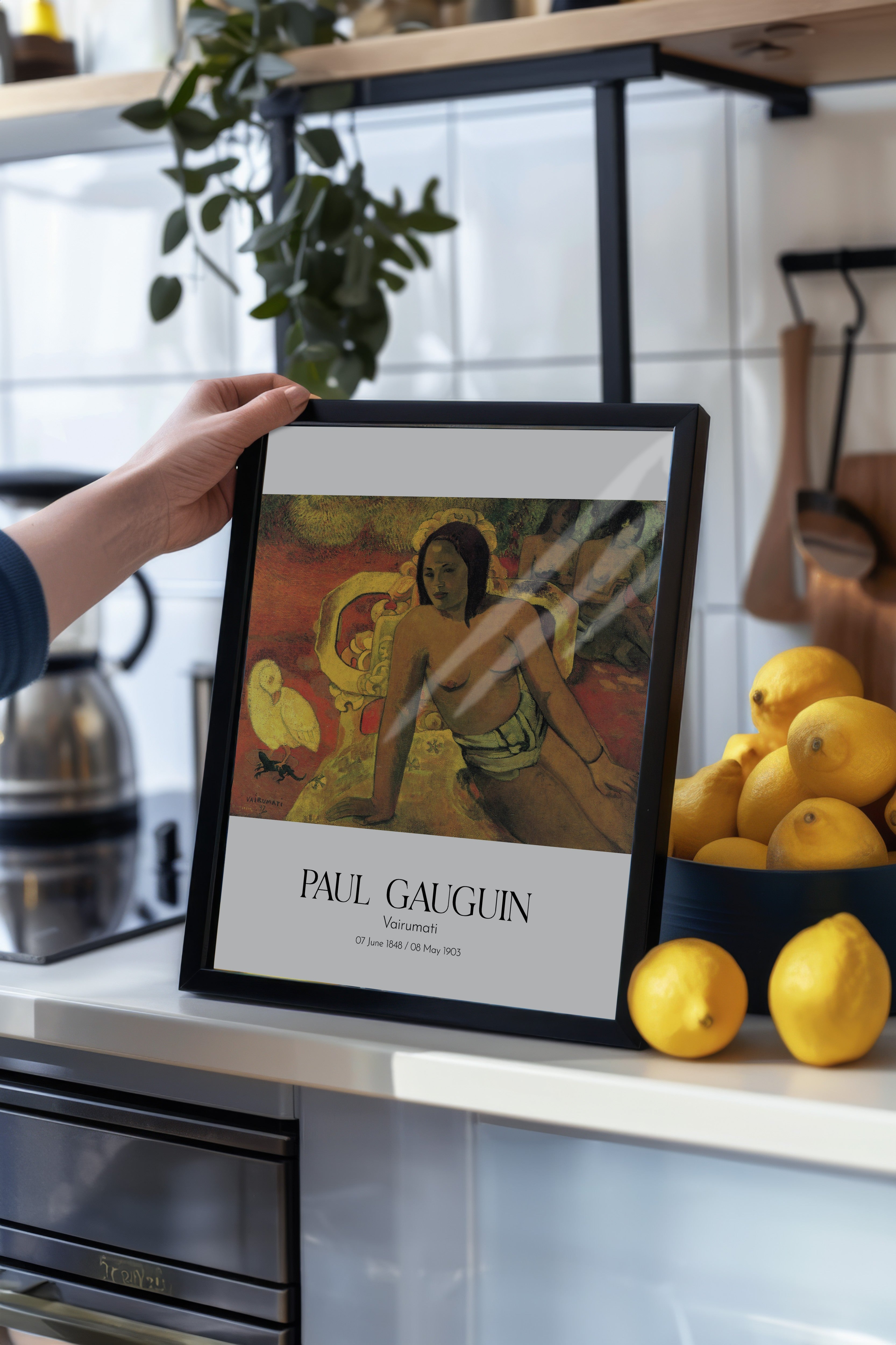 Paul Gauguin - Vairumati, Siyah Çerçeveli Tablo, Sanat Serisi NO:110579