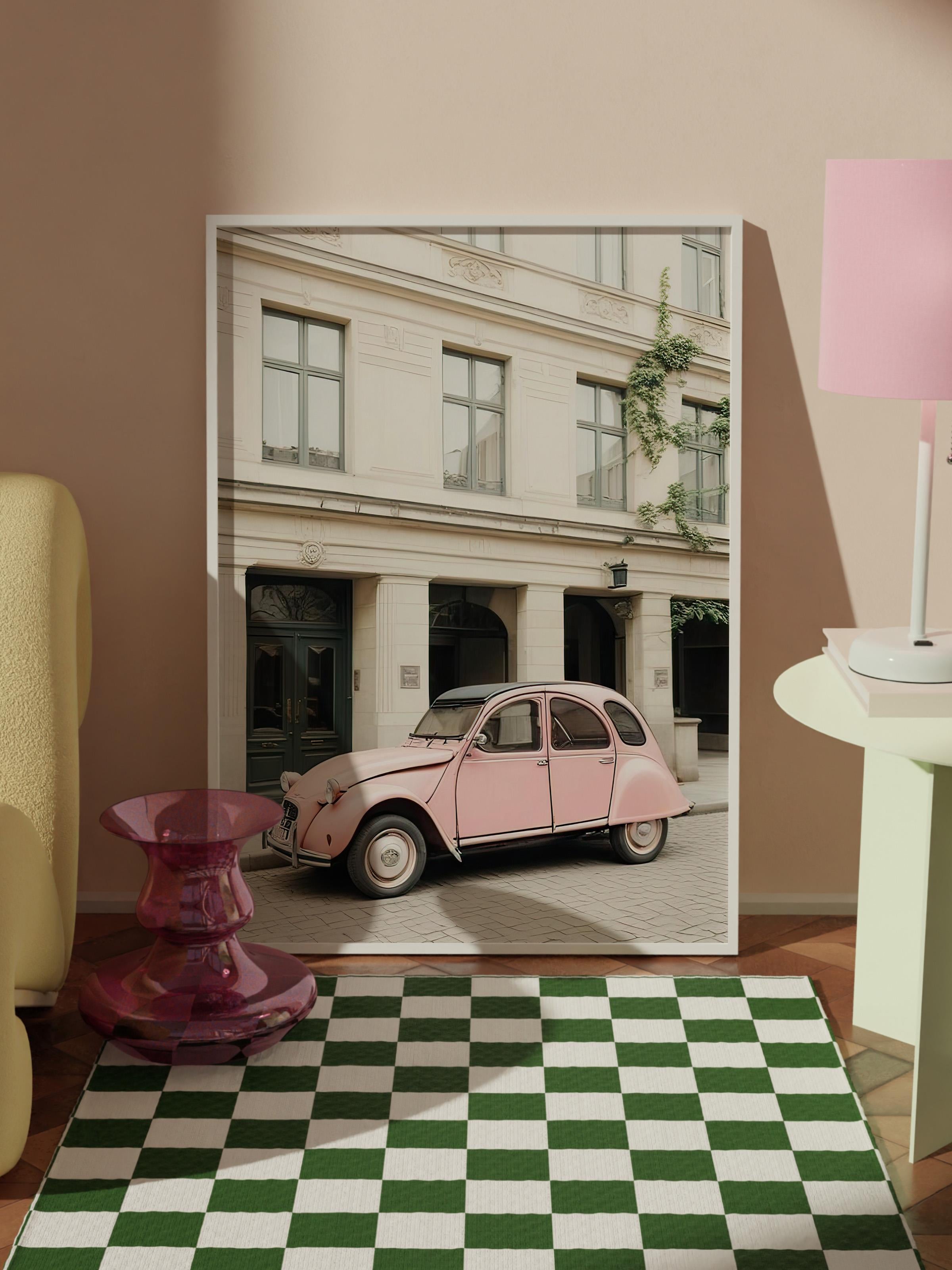 Pink Retro Car Çerçeveli Tablo, Beyaz Çerçeve ve Poster, Duvar Tablosu Comfort Serisi NO:108386