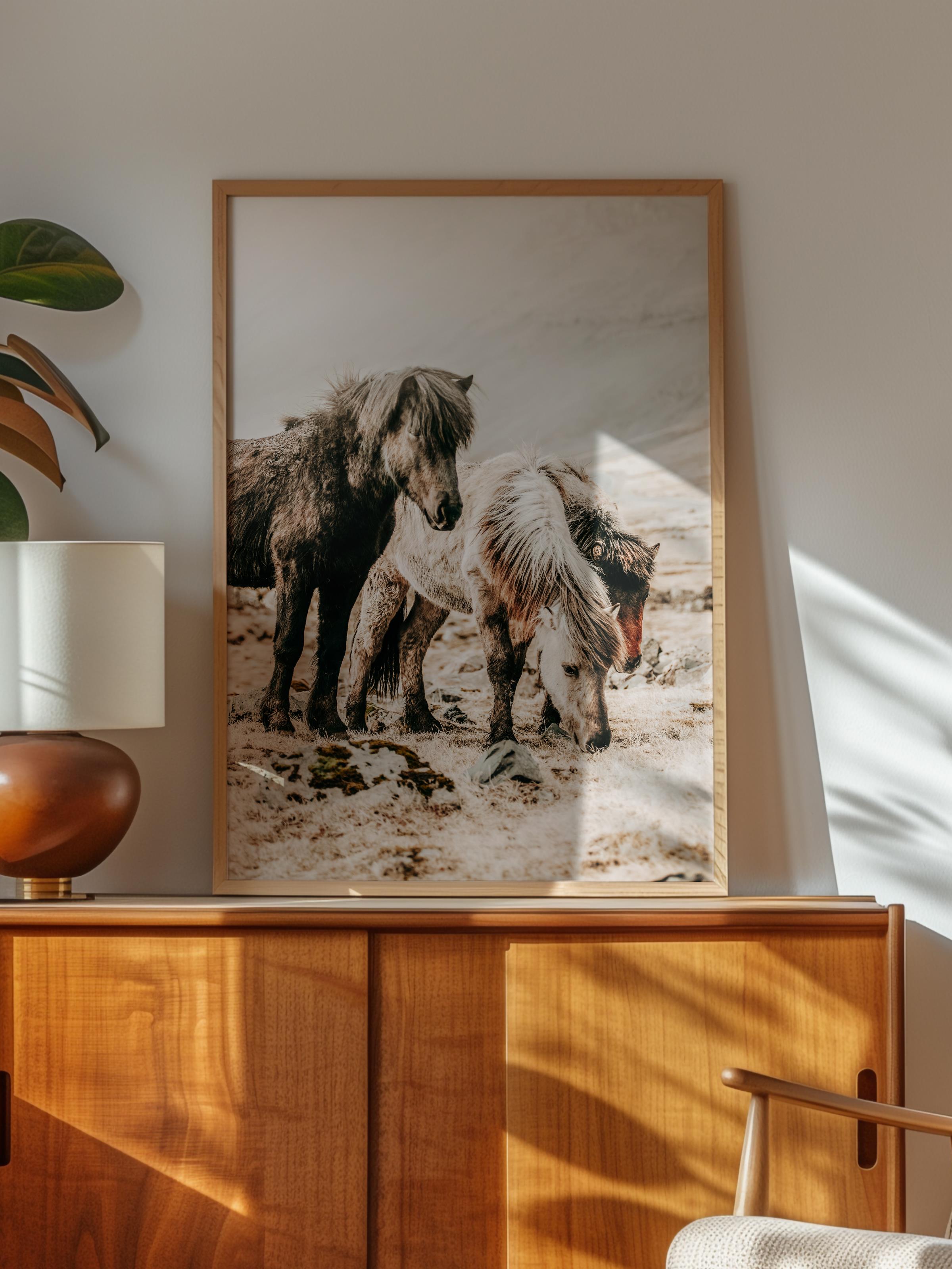 Rustic Çerçevesiz Poster, İskandinav Kahverengi Poster, NO:119 Yerde Yatan Atlar Fotoğraf, Dikey