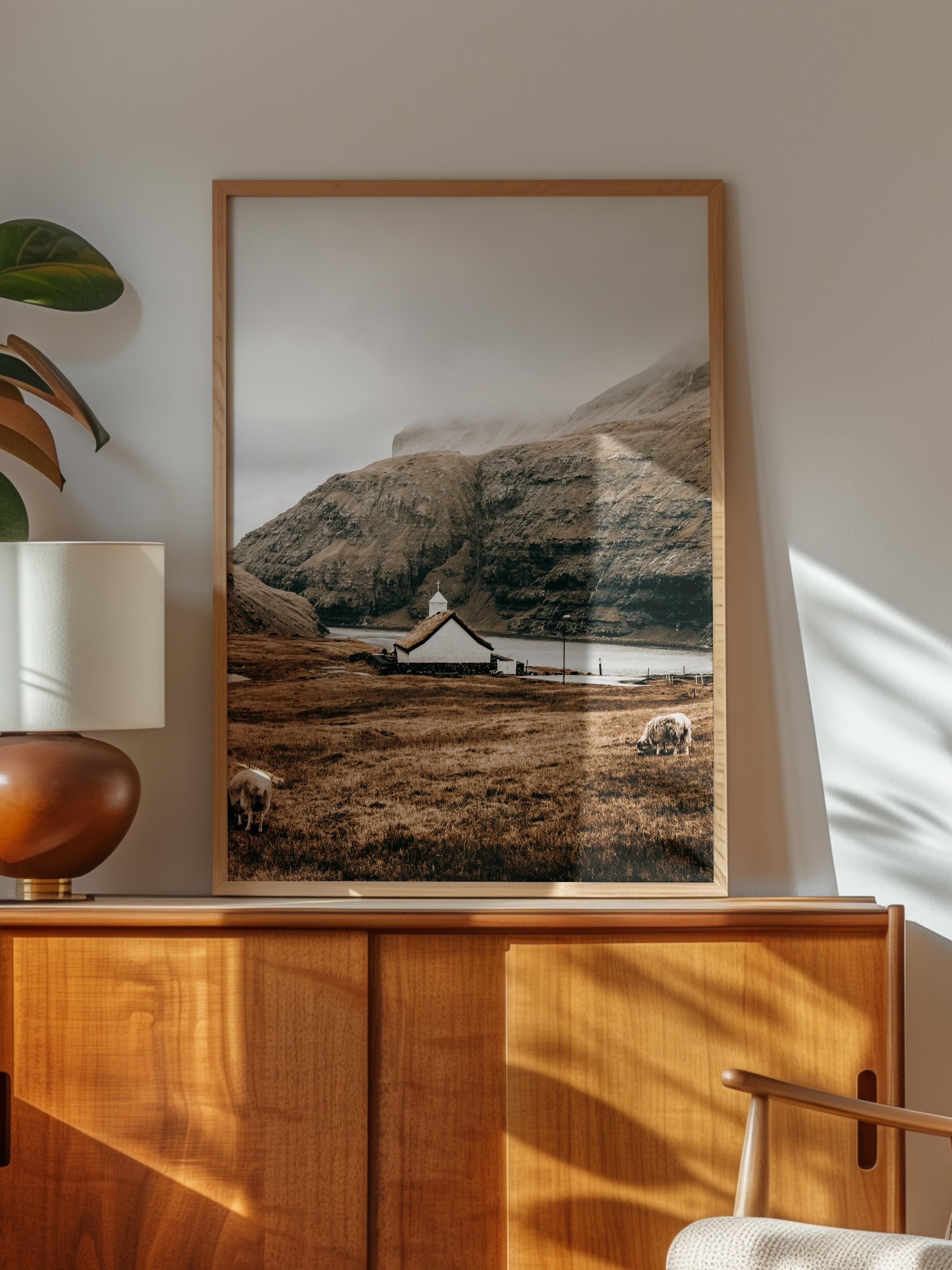 Rustic Çerçevesiz Poster, İskandinav Kahverengi Poster, NO:125 Ahşap Kulübe ve Dağ Fotoğraf, Dikey