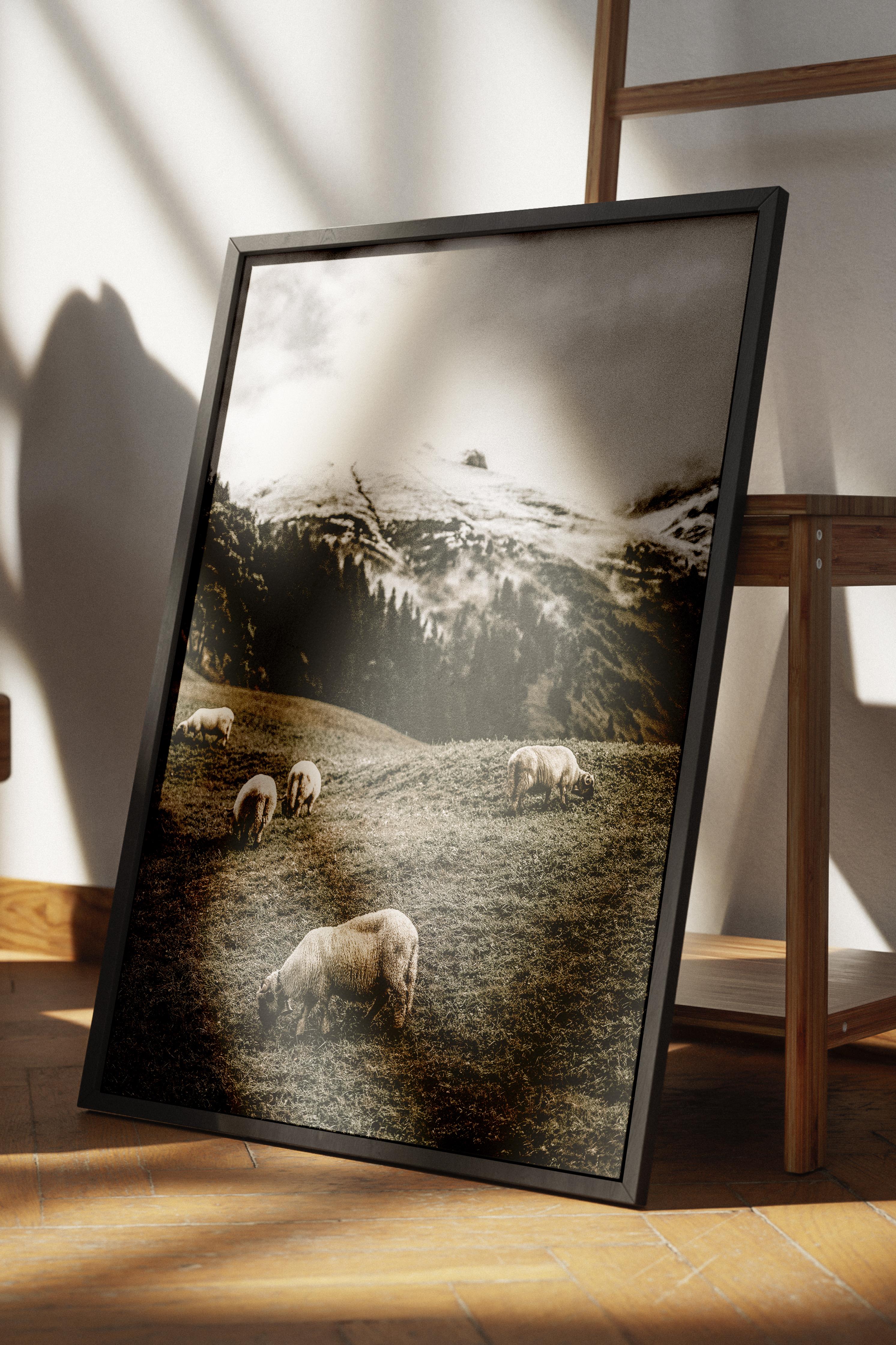Rustic Çerçevesiz Poster, İskandinav Kahverengi Poster, NO:168 Koyunlar ve Dağ Fotoğraf, Dikey
